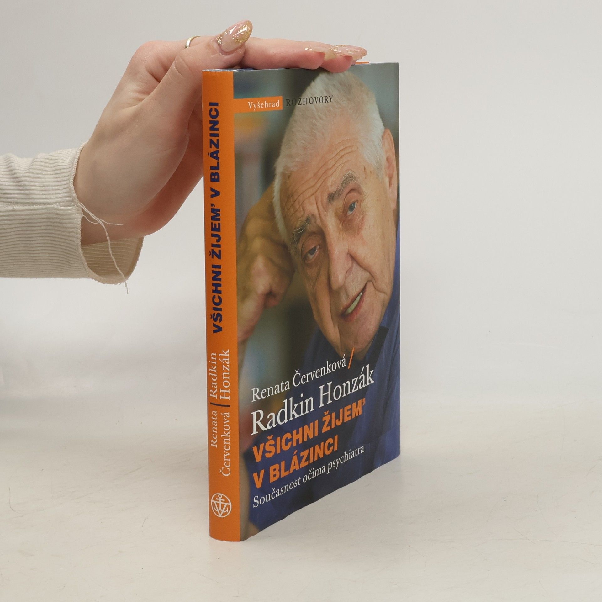 Renata Červenková Všichni žijem' v blázinci