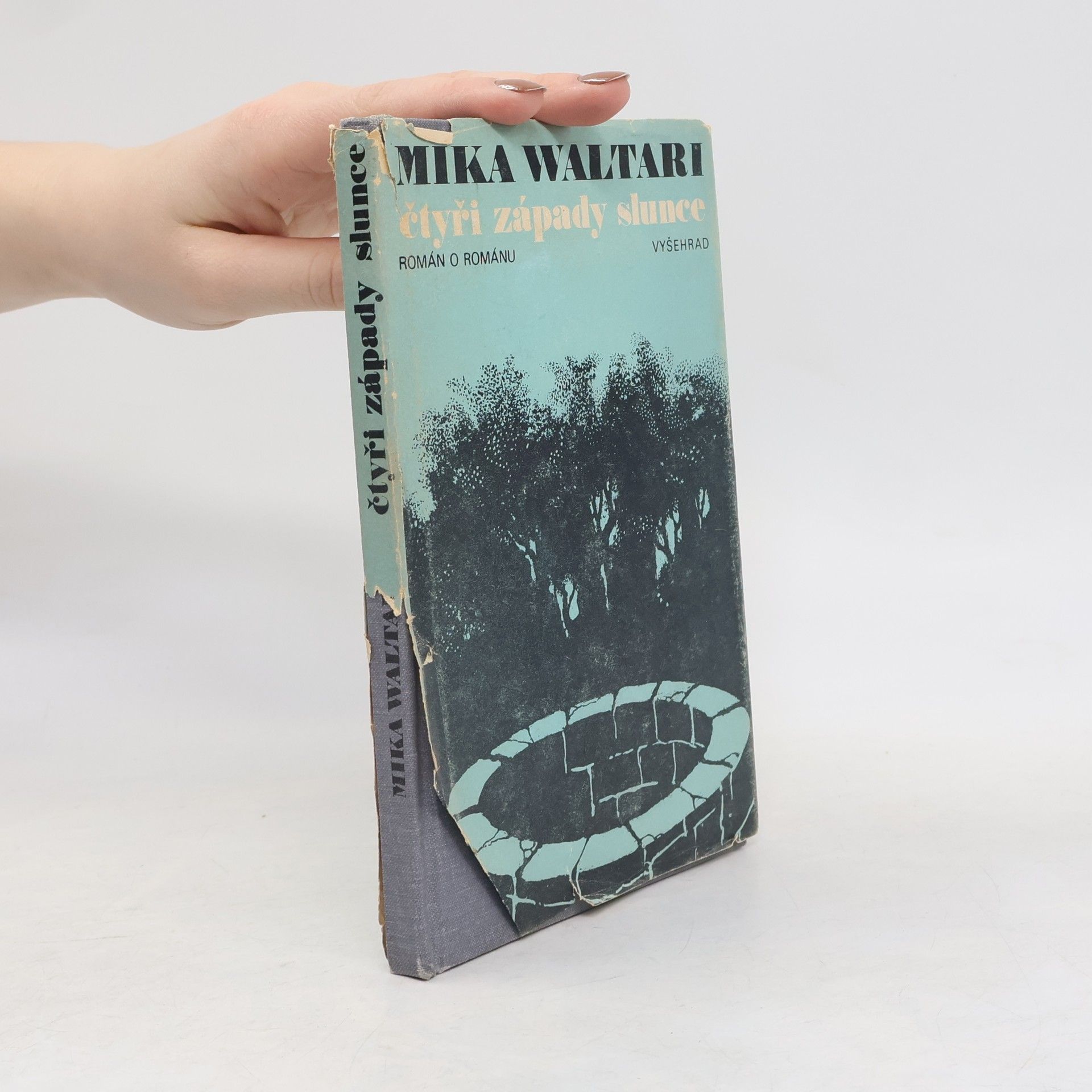 Mika Waltari Čtyři západy slunce