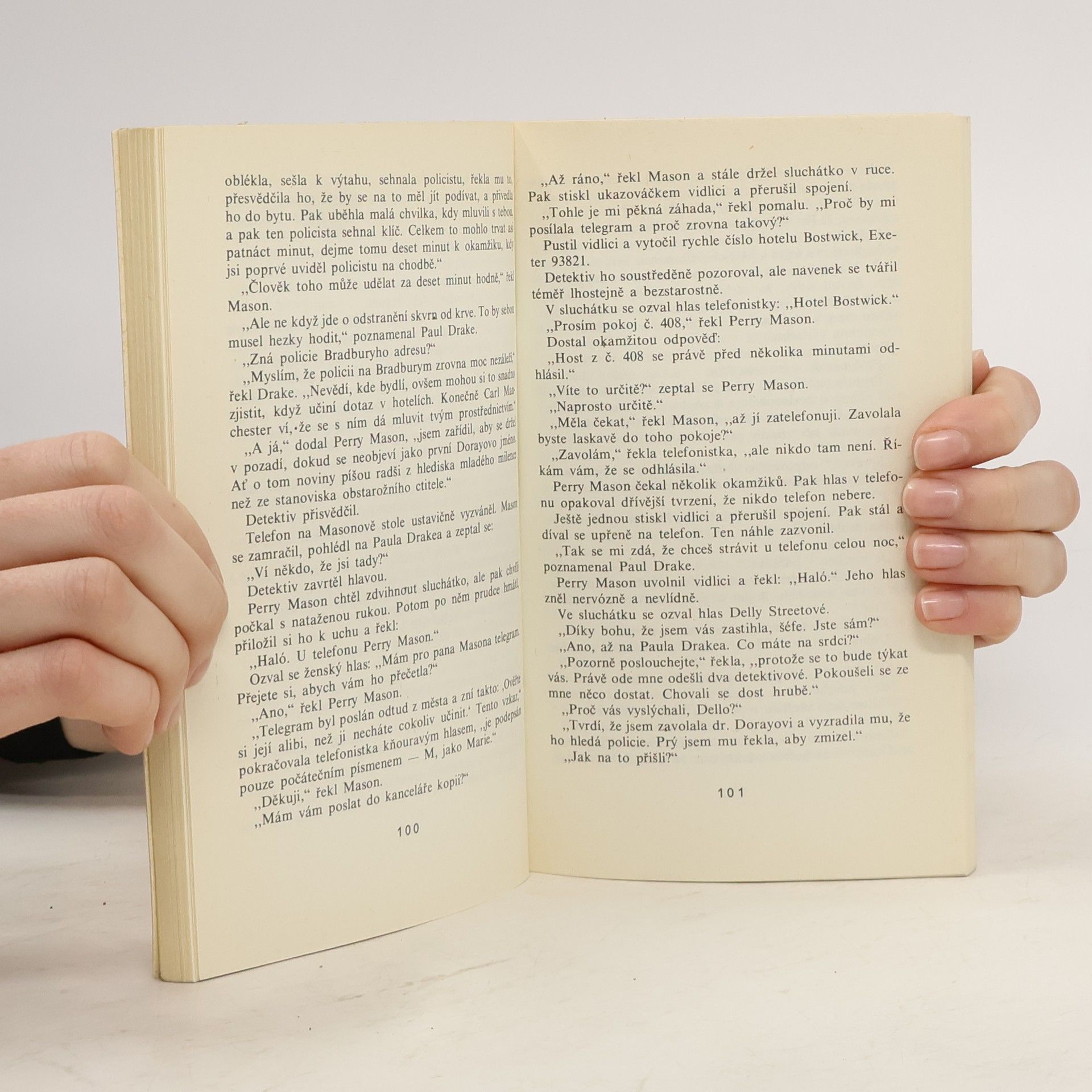 Erle Stanley Gardner Případ šťastných nožek