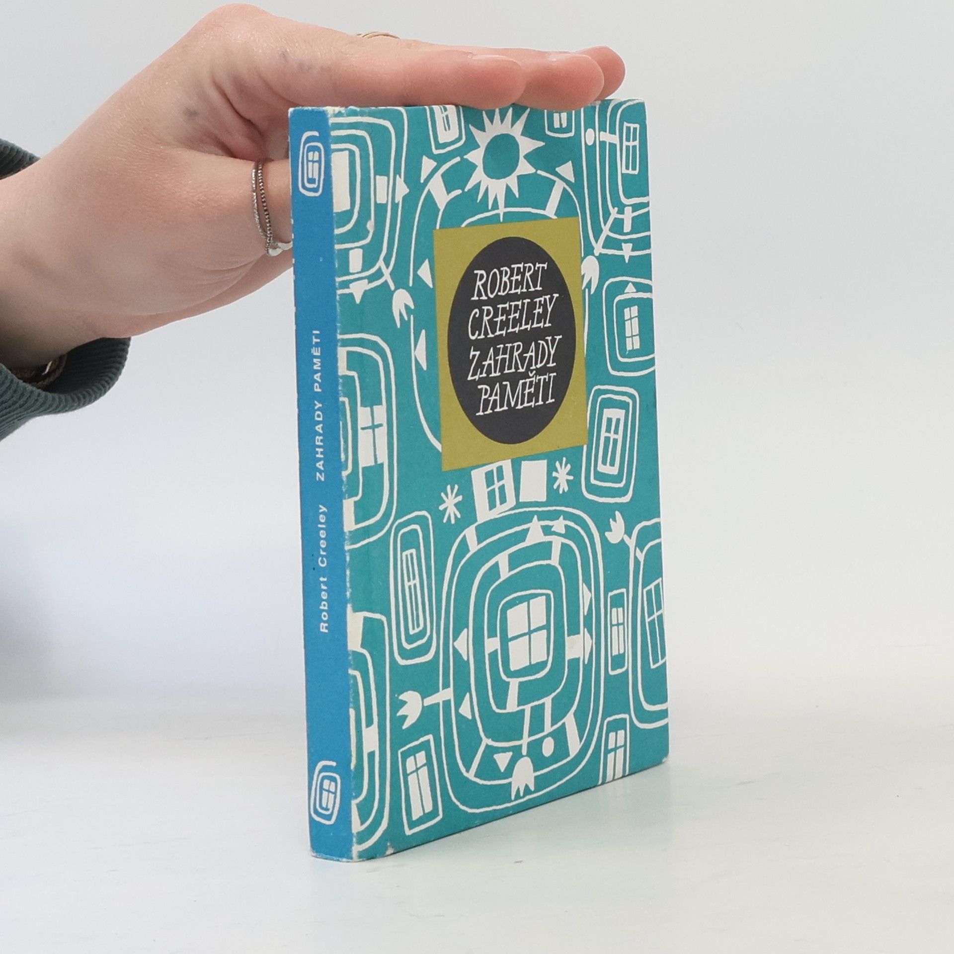 Robert Creeley Zahrady paměti