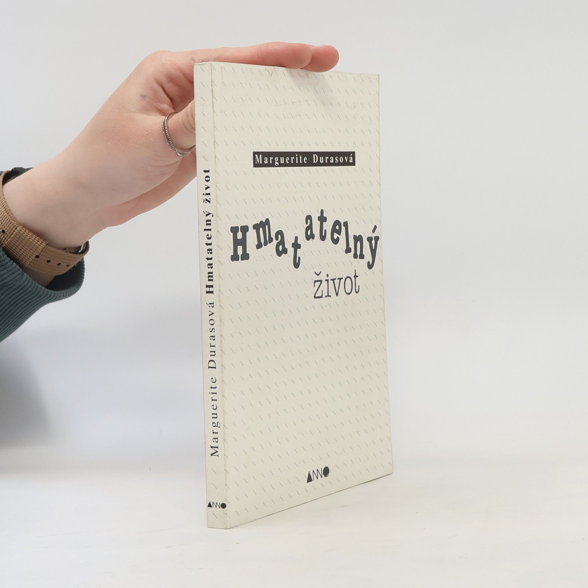 Marguerite Duras Hmatatelný život