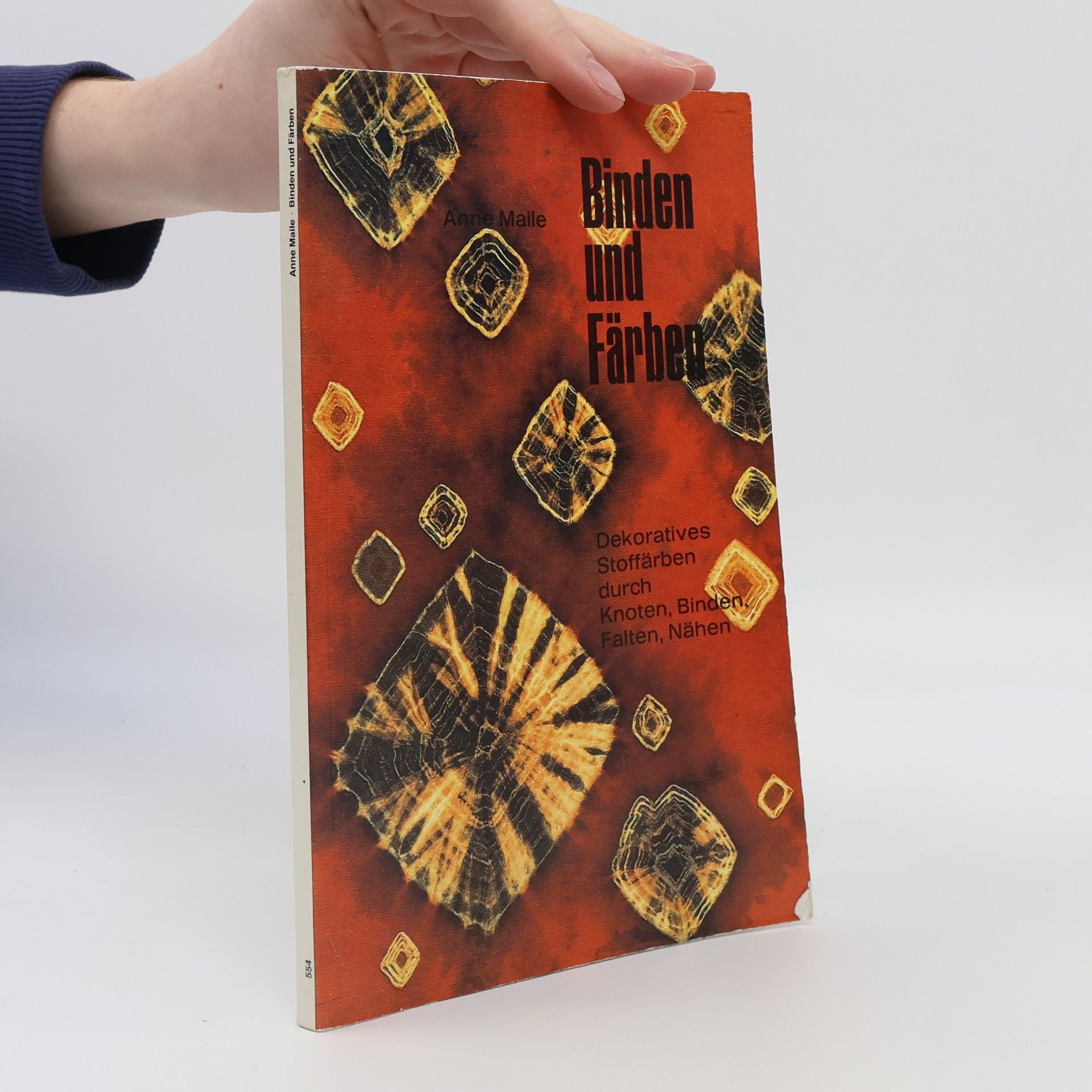 Anne Maile Binden und Färben
