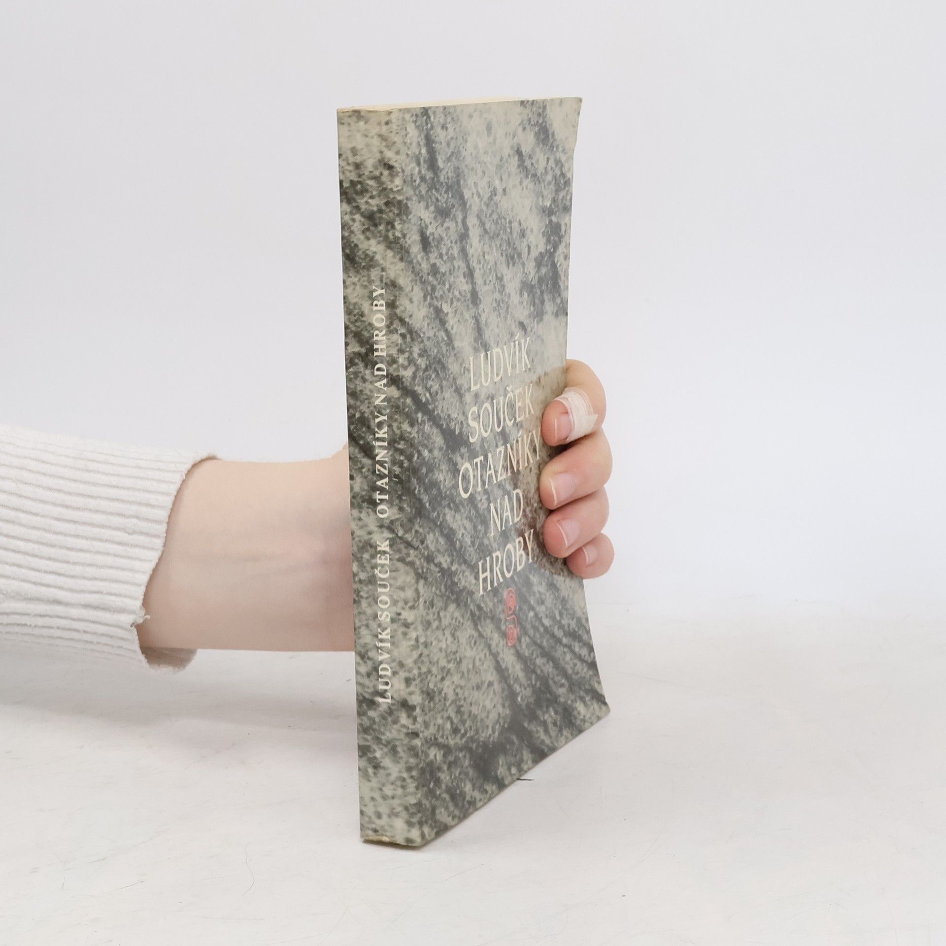 Ludvík Souček Otazníky nad hroby