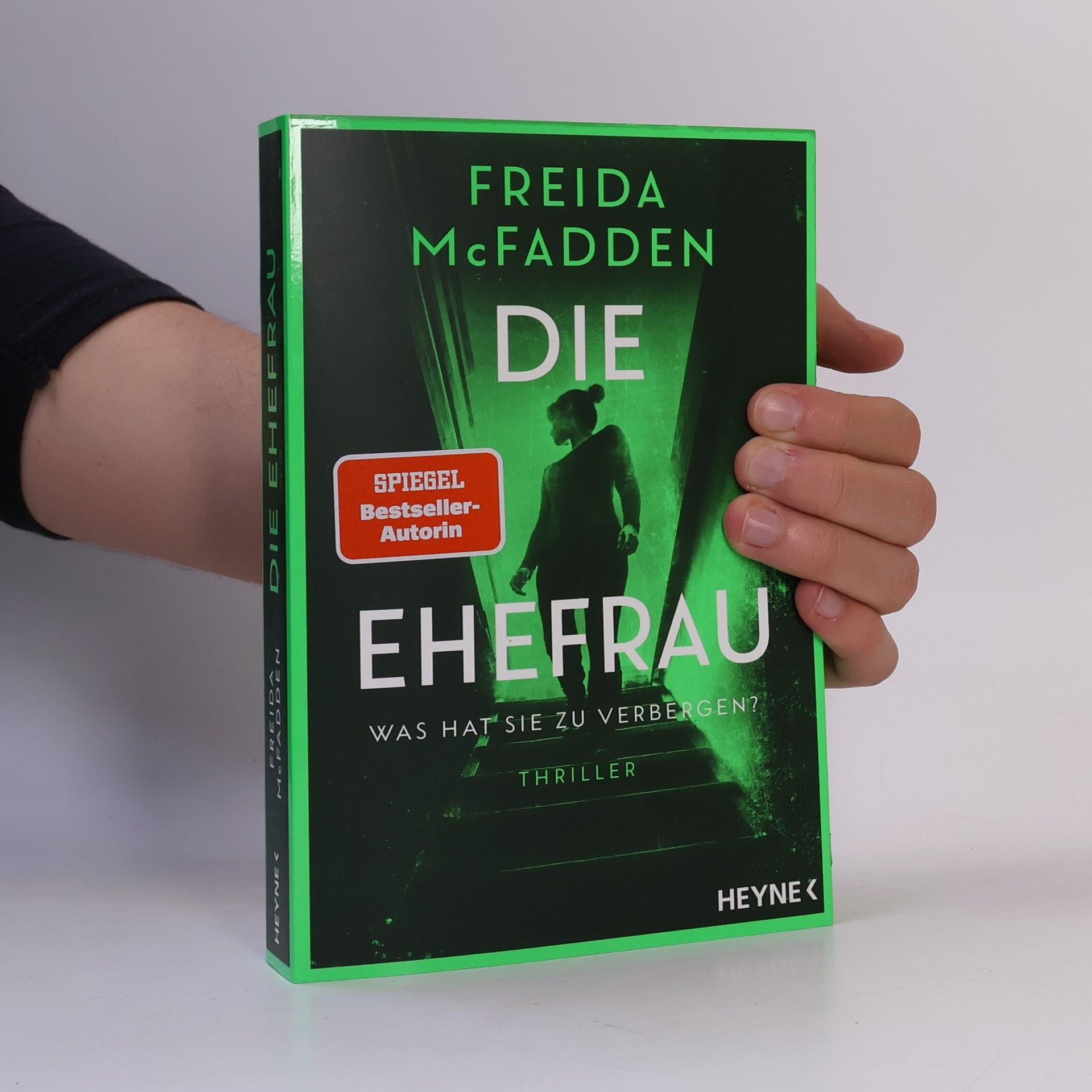 Die Ehefrau – Was hat sie zu verbergen?