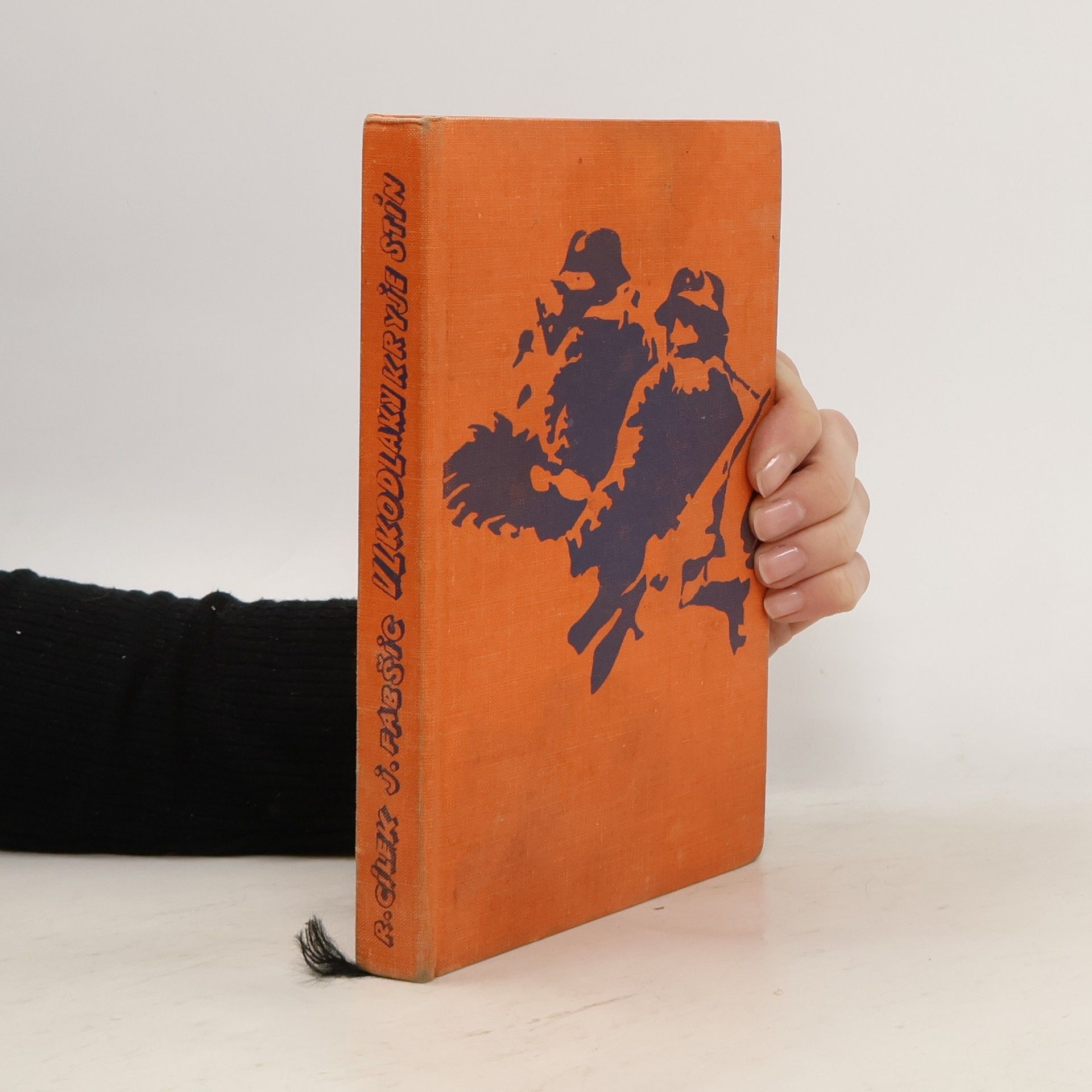 Roman Cílek Vlkodlaky kryje stín