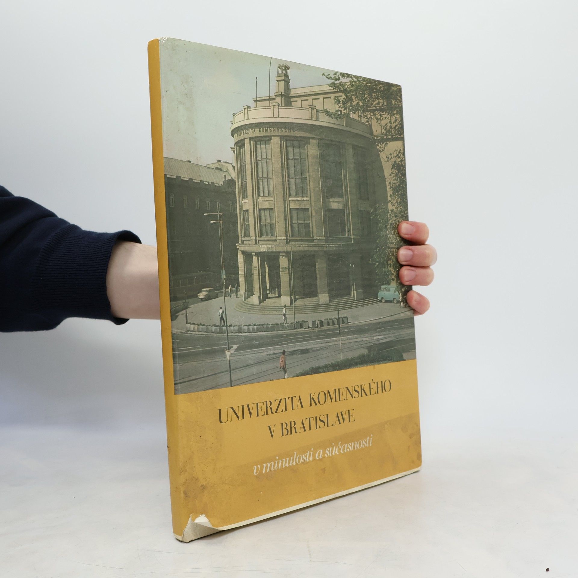 Ján Buraj Univerzita Komenského v Bratislave : v minulosti a súčasnosti