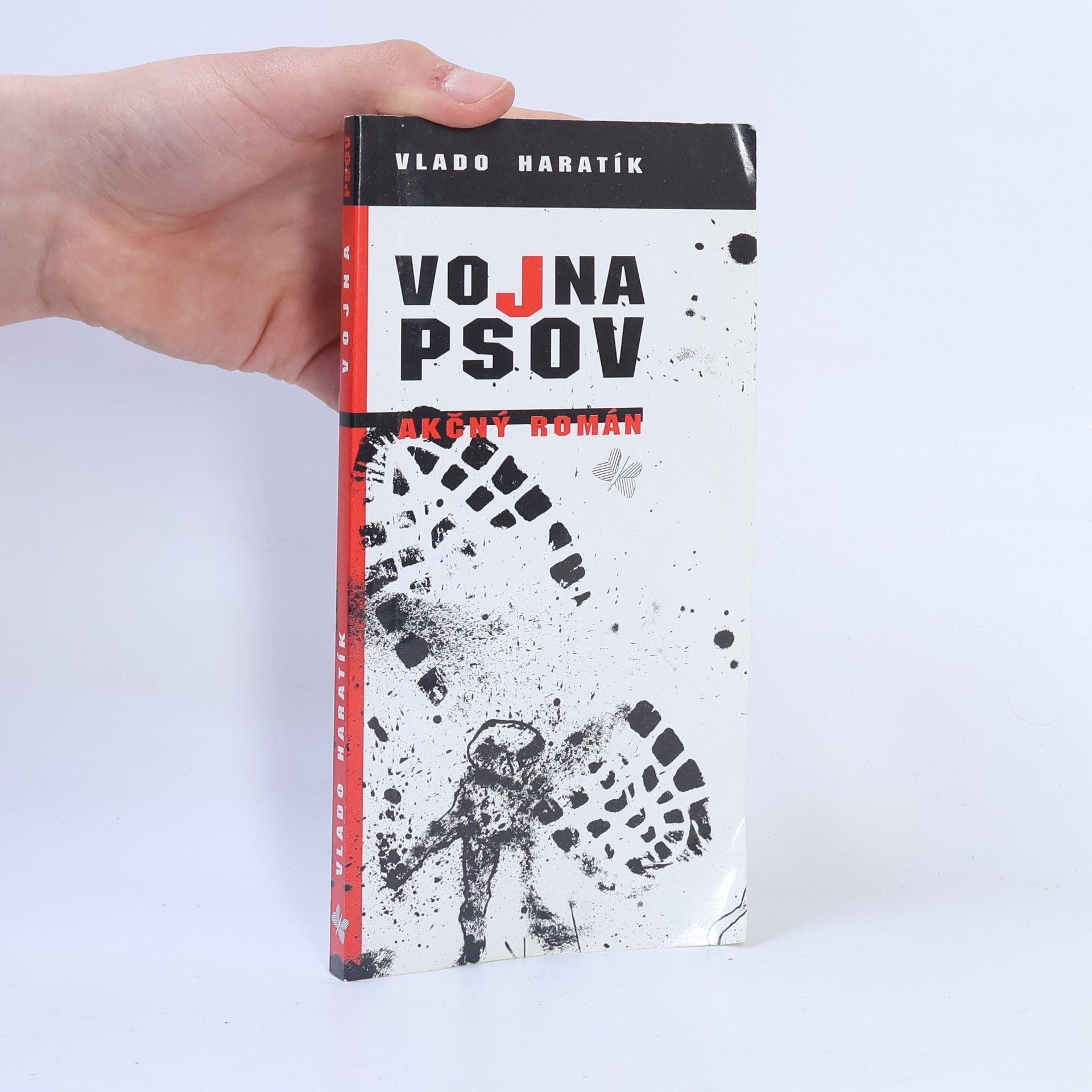 Vladimír Haratík Vojna psov - akčný román