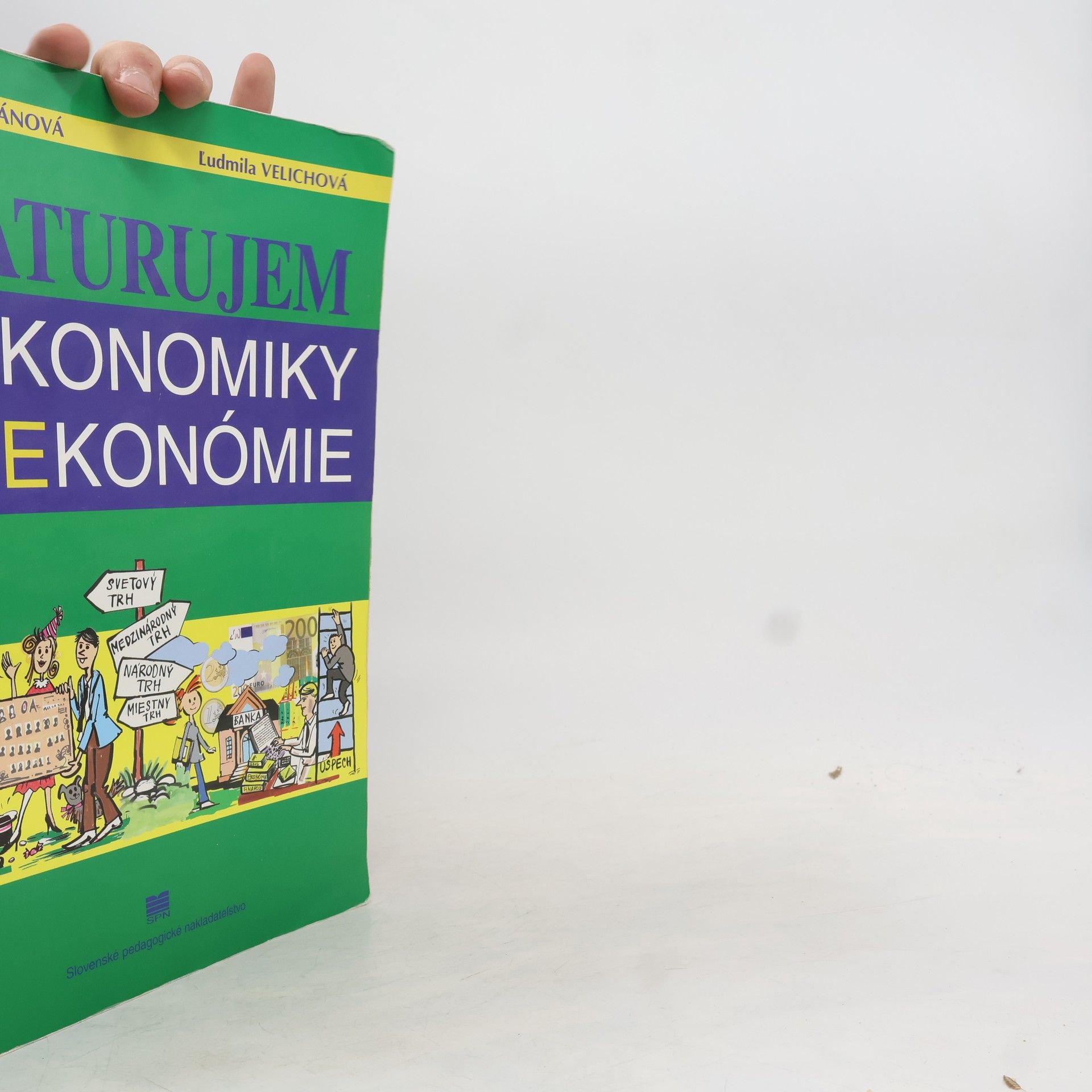 Maturujem z ekonomiky a ekonómie