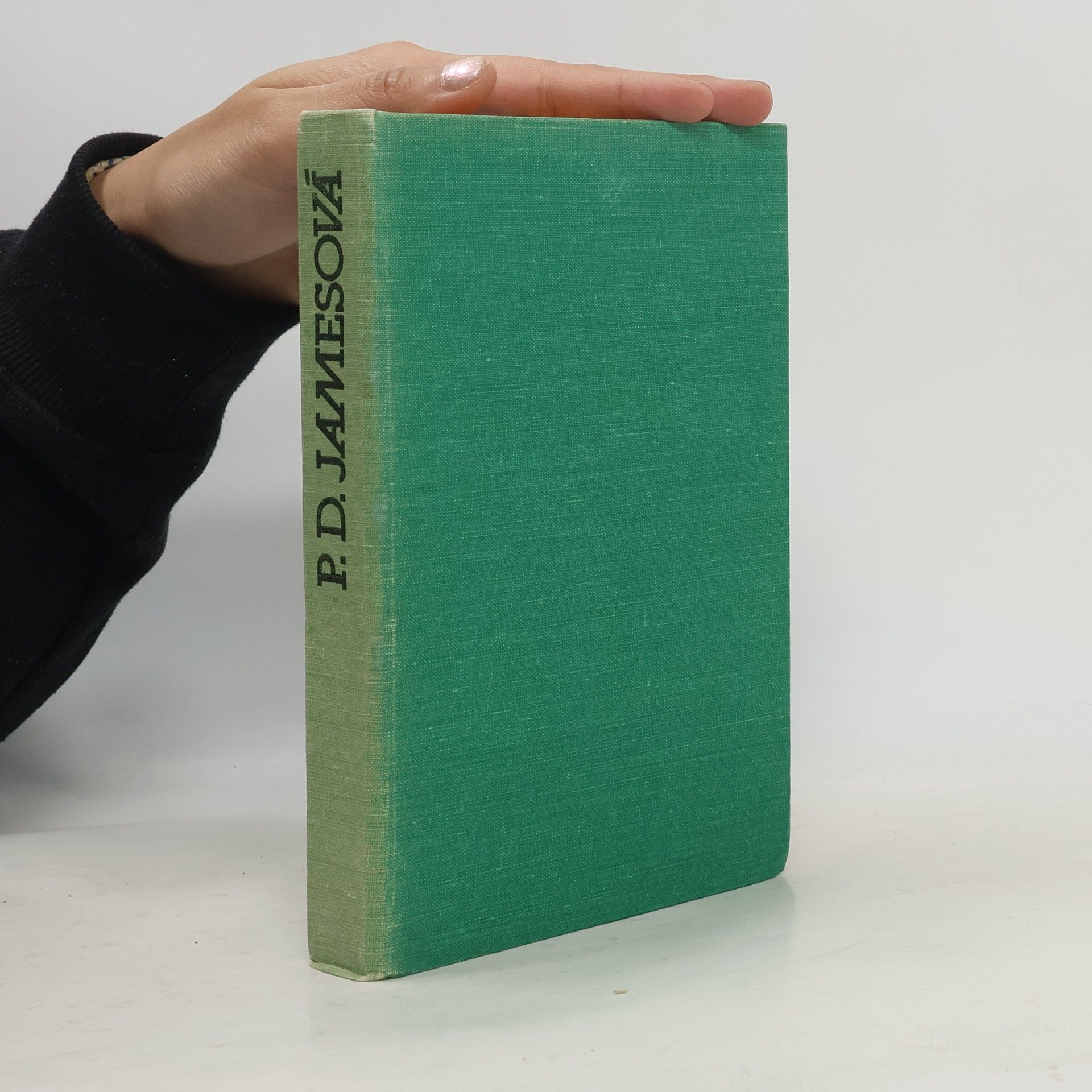 P. D. James Svedka treba odstrániť. Džob nevhodný pre ženu