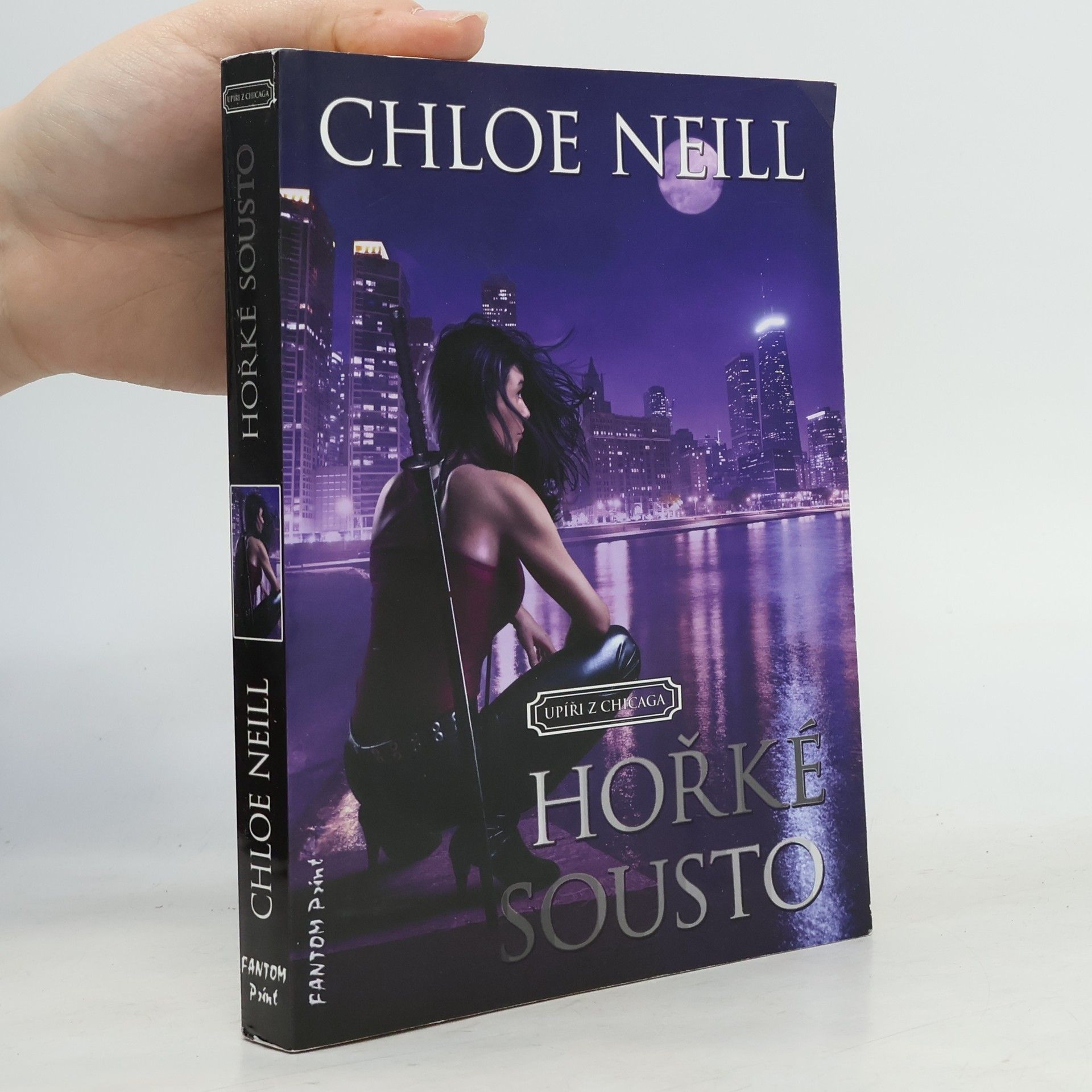 Chloe Neill Hořké sousto