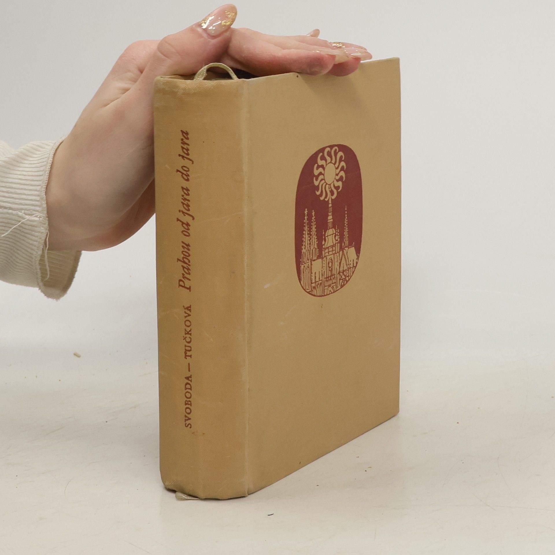 Alois Svoboda Prahou od jara do jara