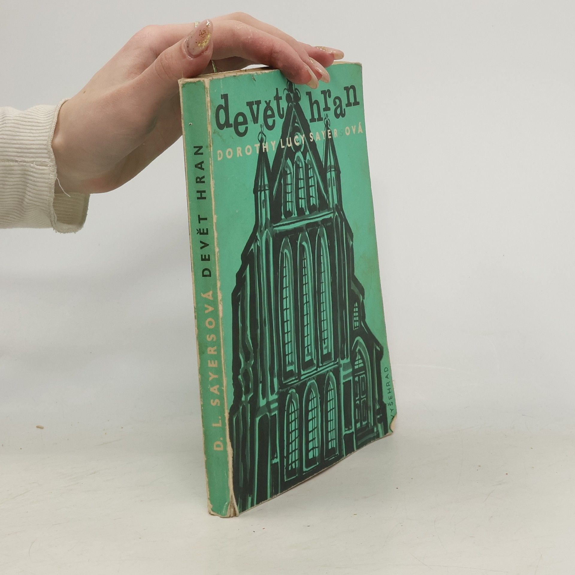 Dorothy L. Sayers Devět hran