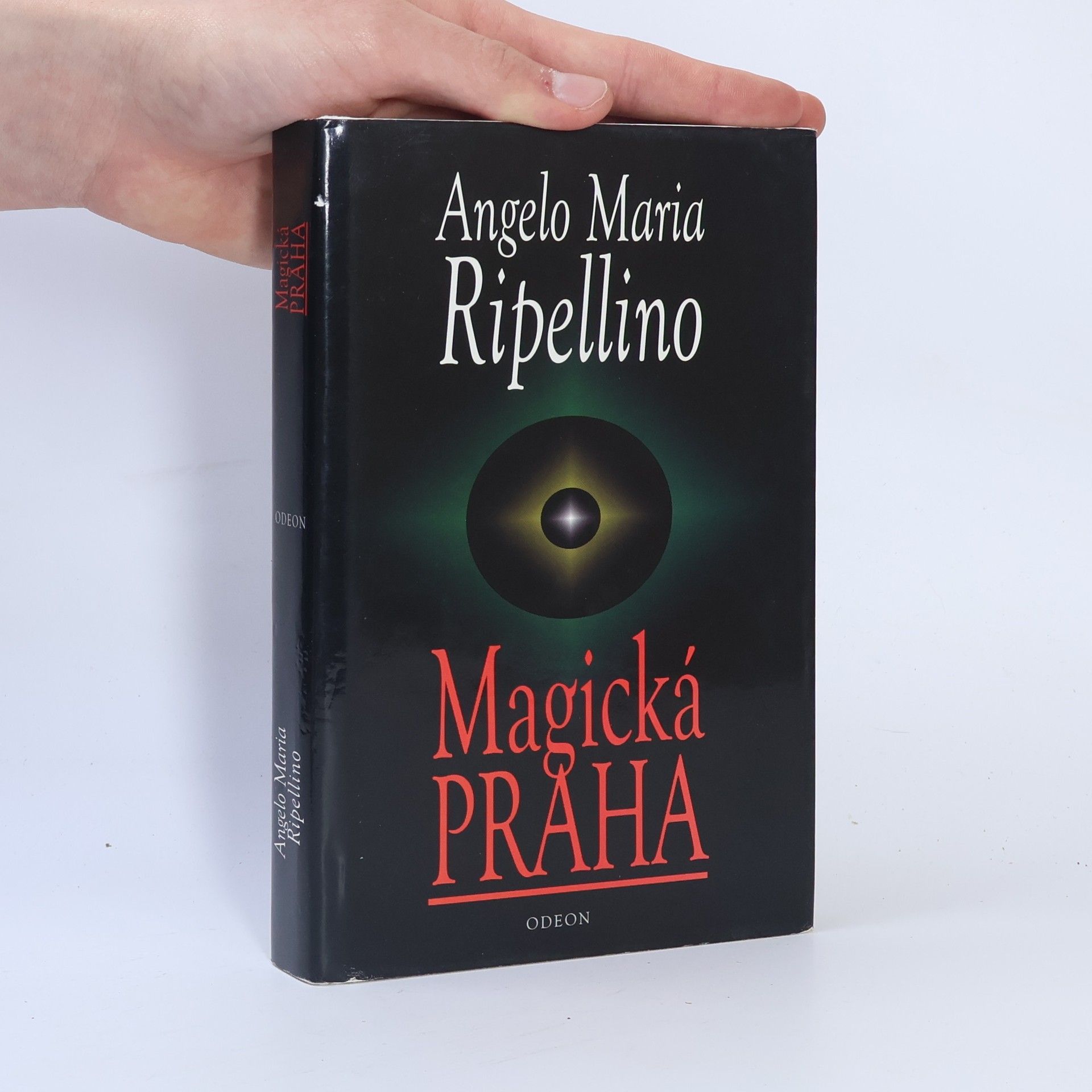 Angelo Maria Ripellino Magická Praha