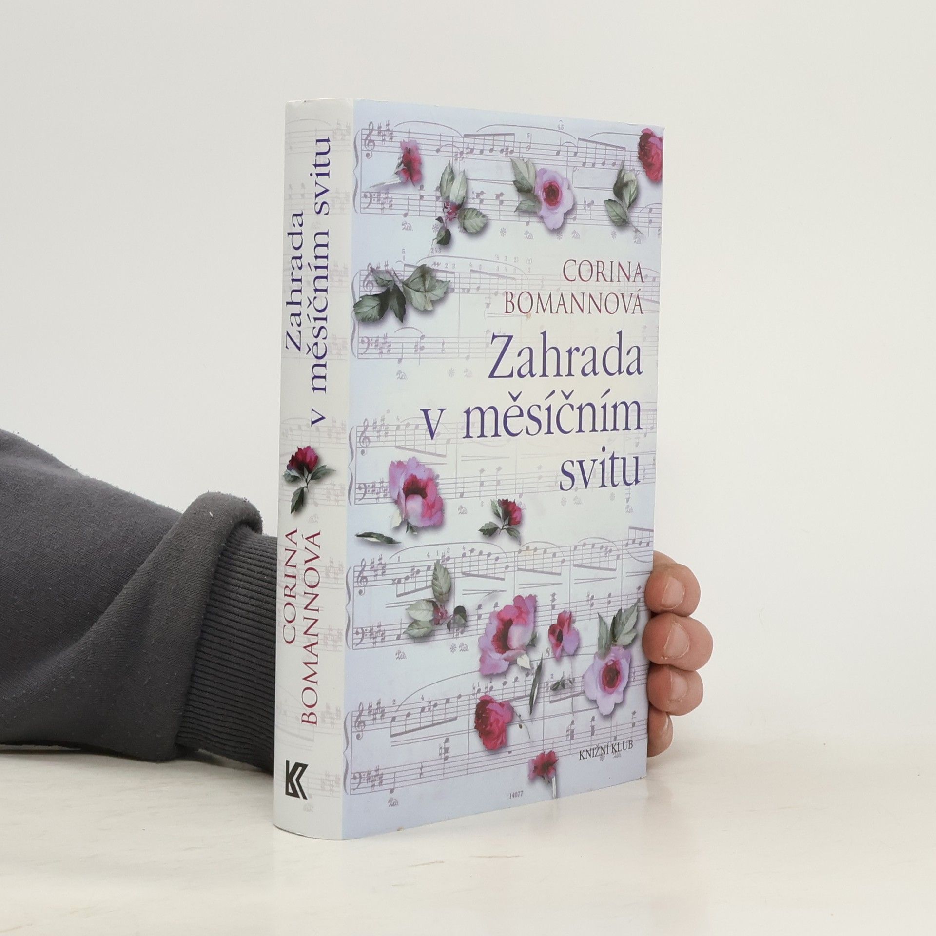 Corina Bomann Zahrada v měsíčním svitu