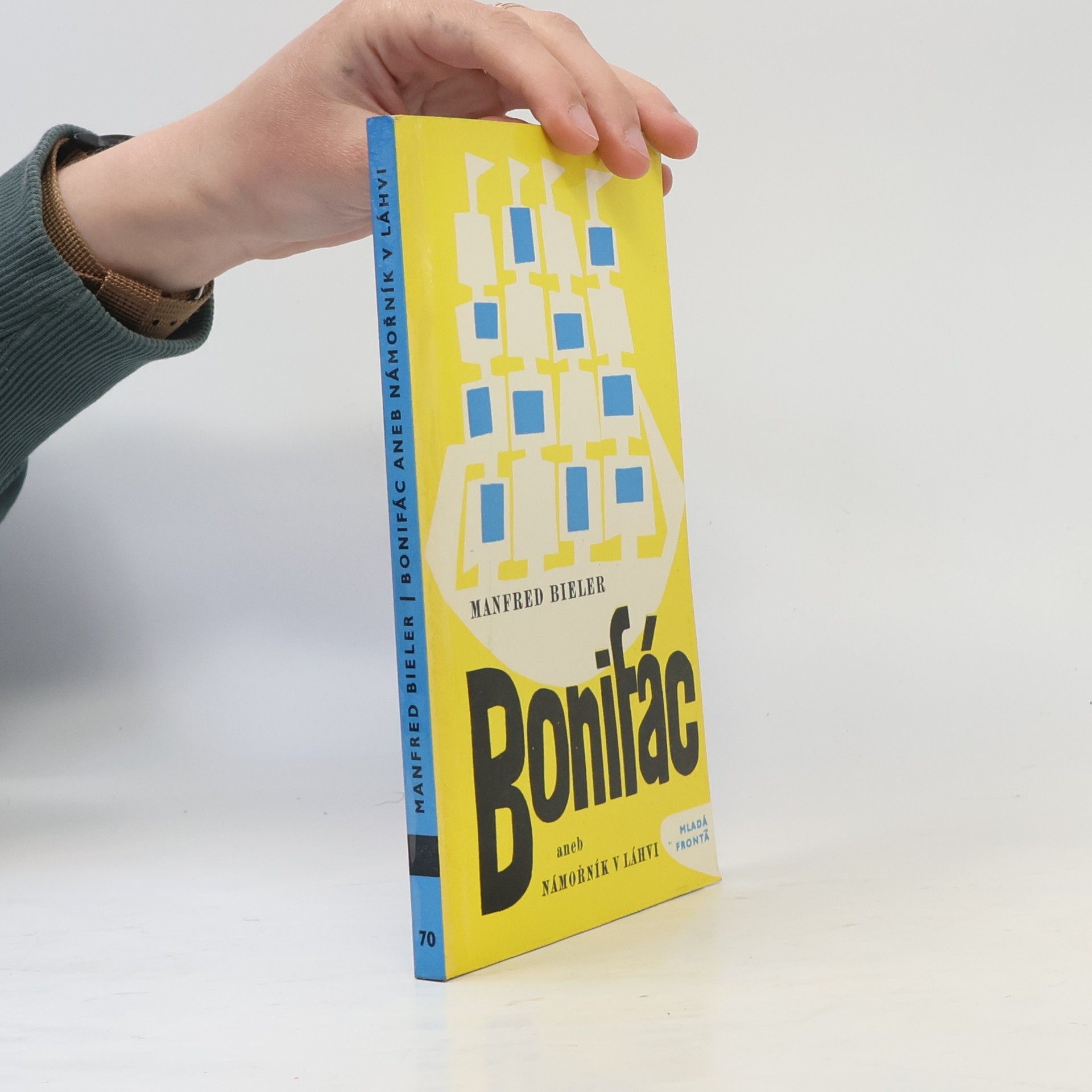 Bonifác aneb námořník v láhvi