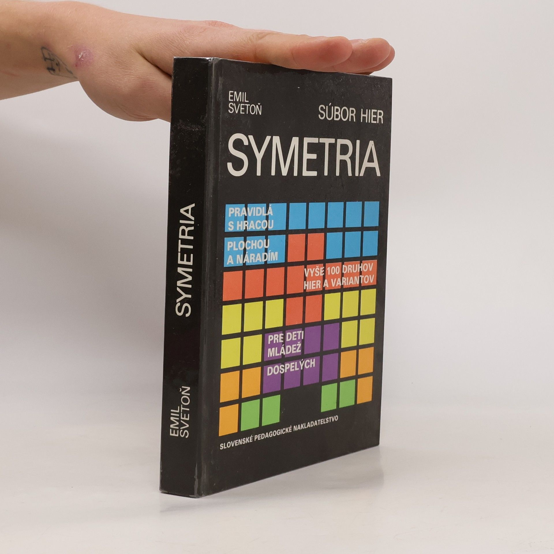 Emil Svetoň Symetria