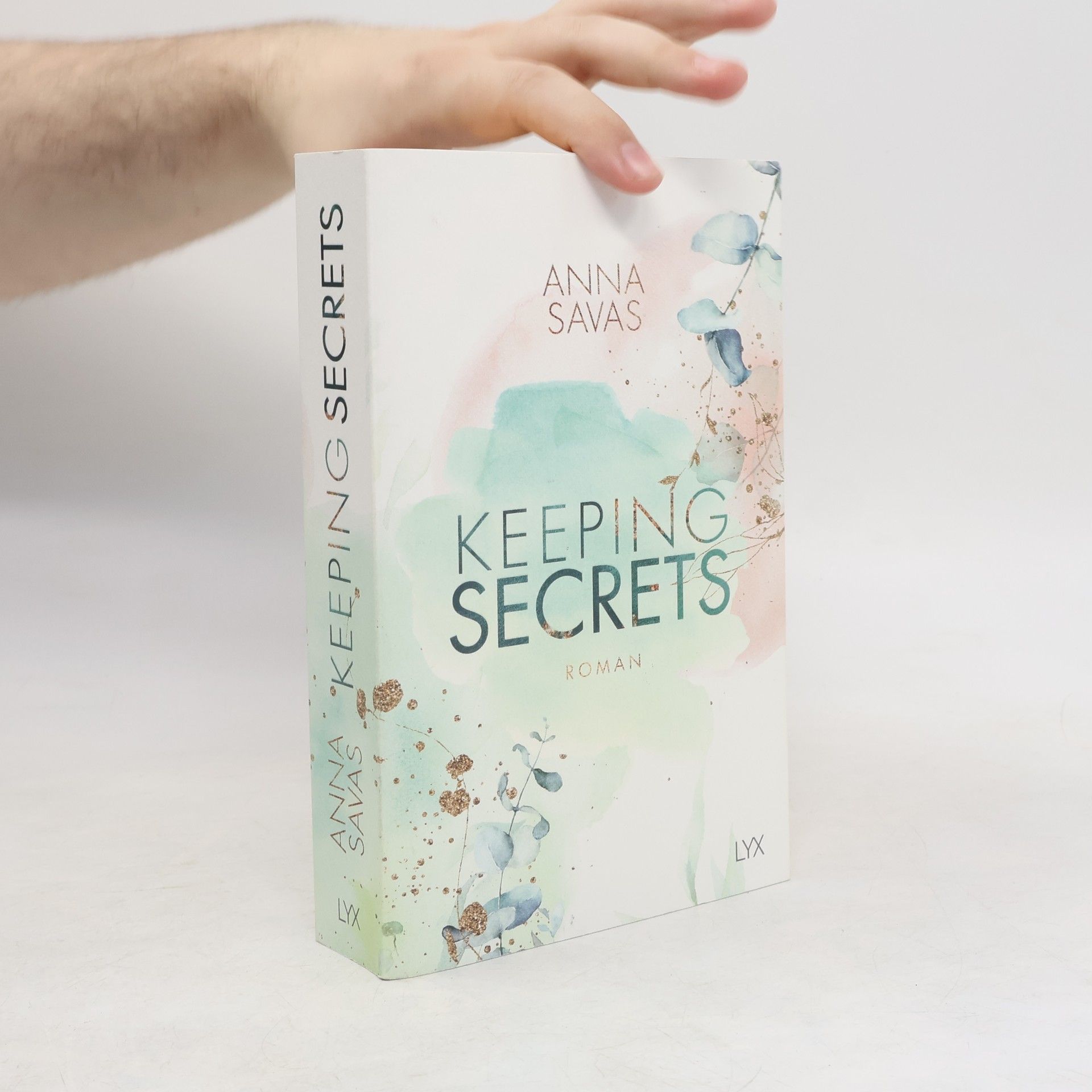 Anna Savas Keeping secrets