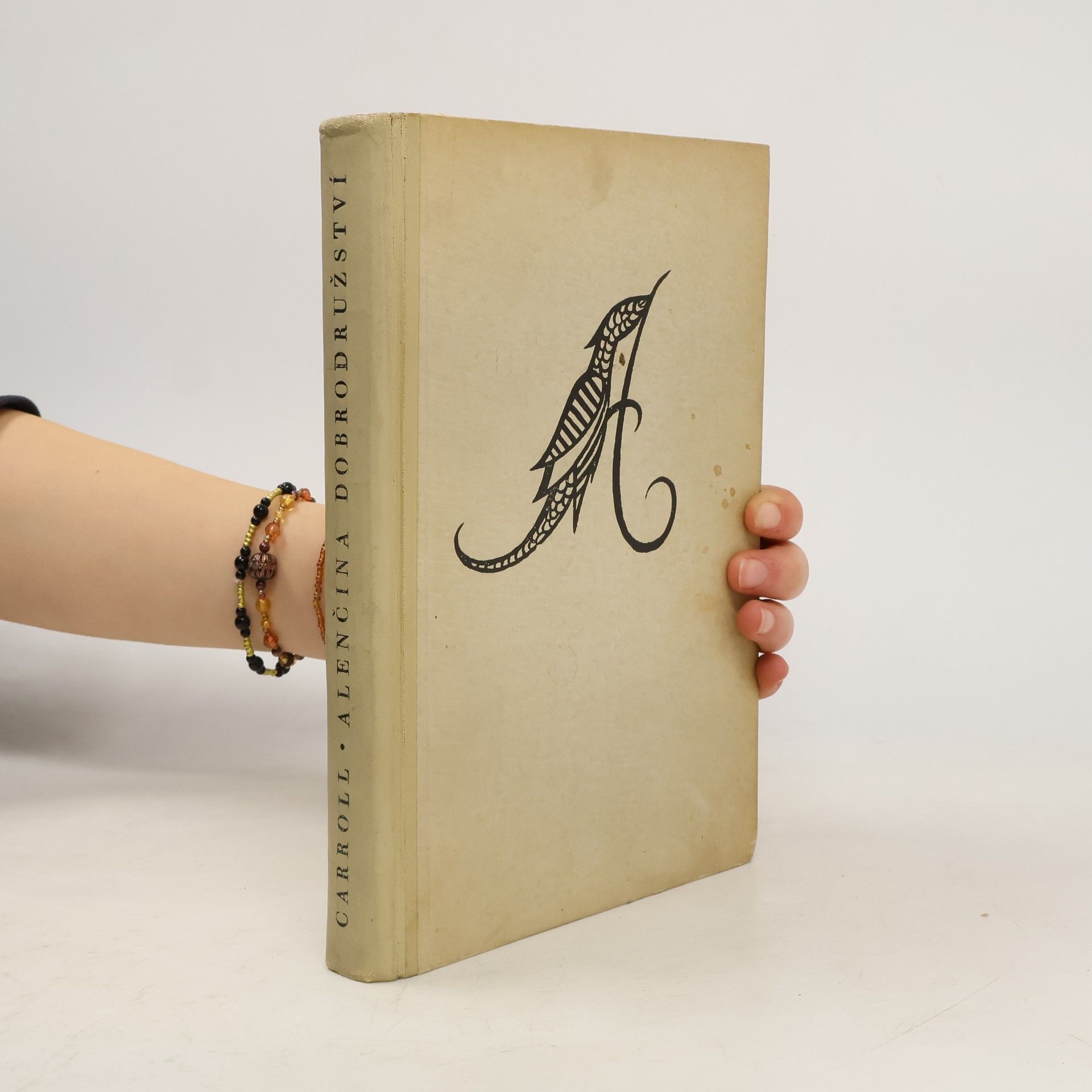 Lewis Carroll Alenčina dobrodružství v říši divů a za zrcadlem