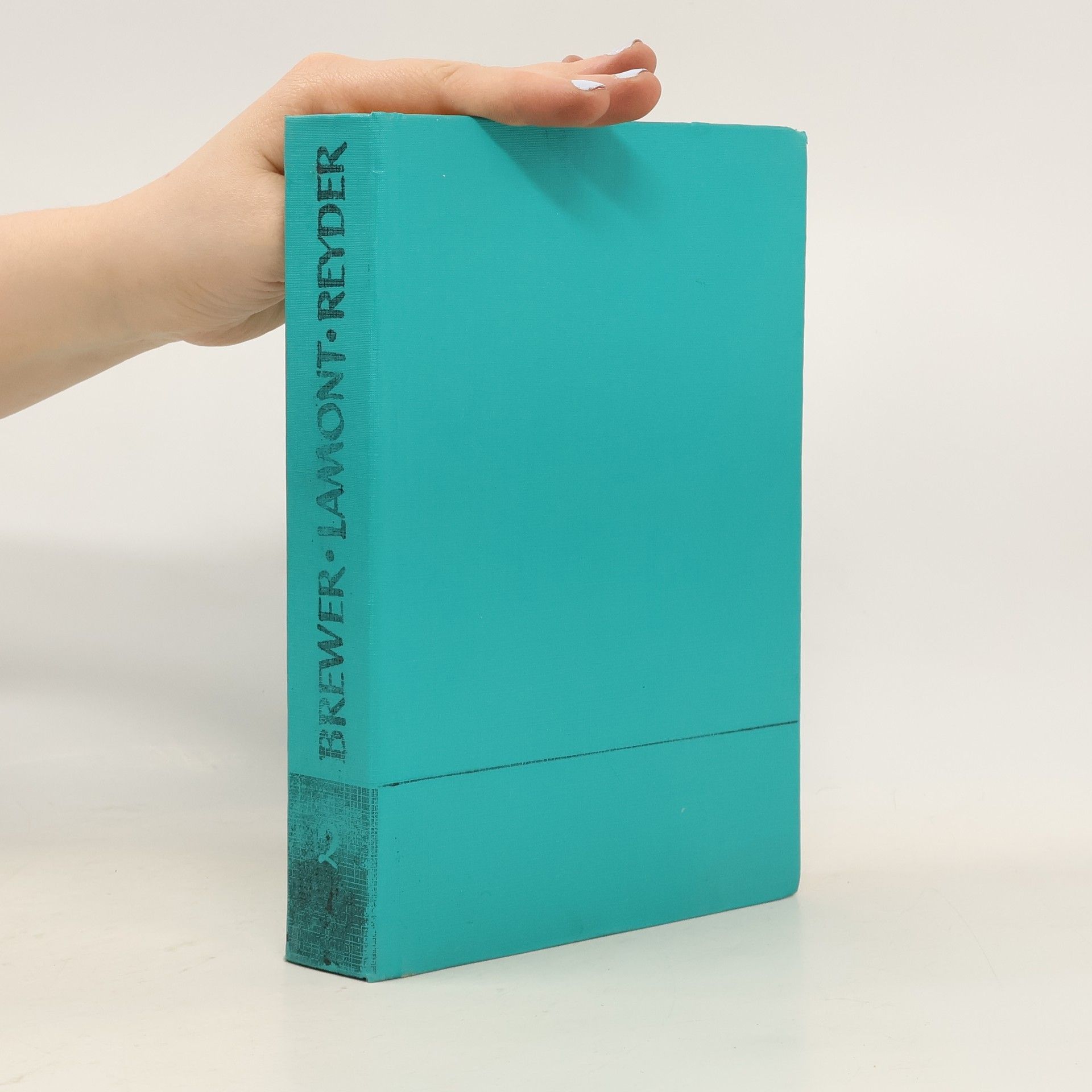 V tieni sfingy. Tanger po polnoci. So zavýjajúcimi sirénami 2