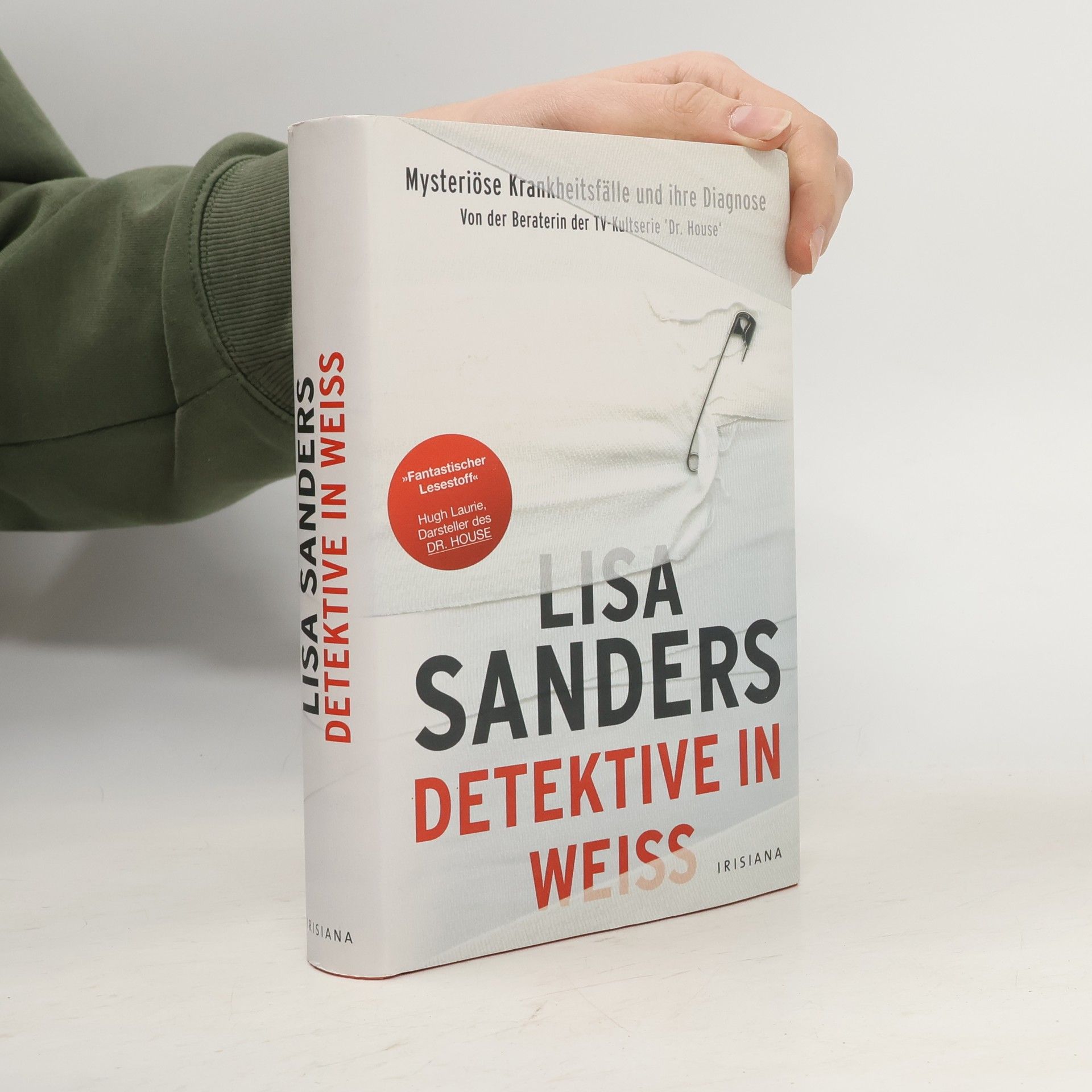 Lisa Sanders Detektive in weiß