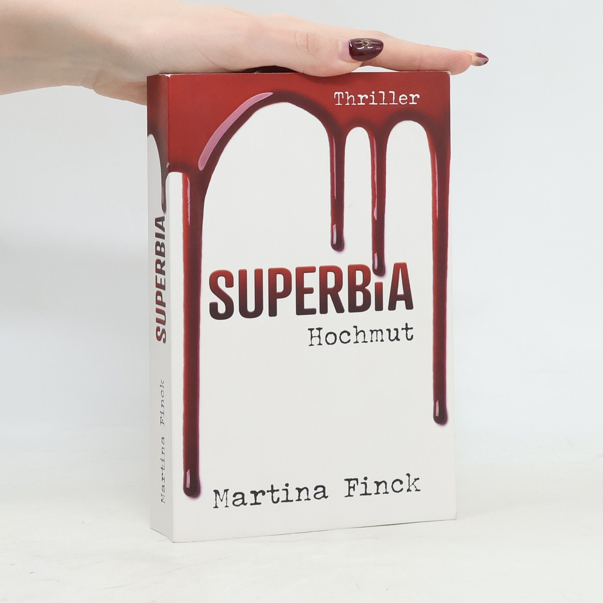 Martina Finck Superbia