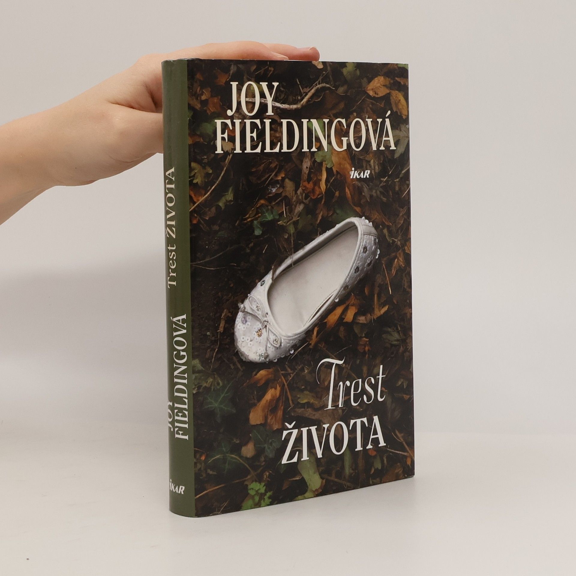 Joy Fielding Trest života
