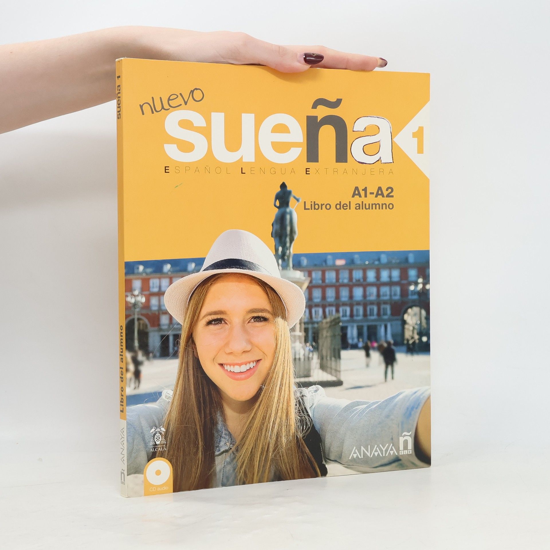 Kolektiv autorů Nuevo Suena