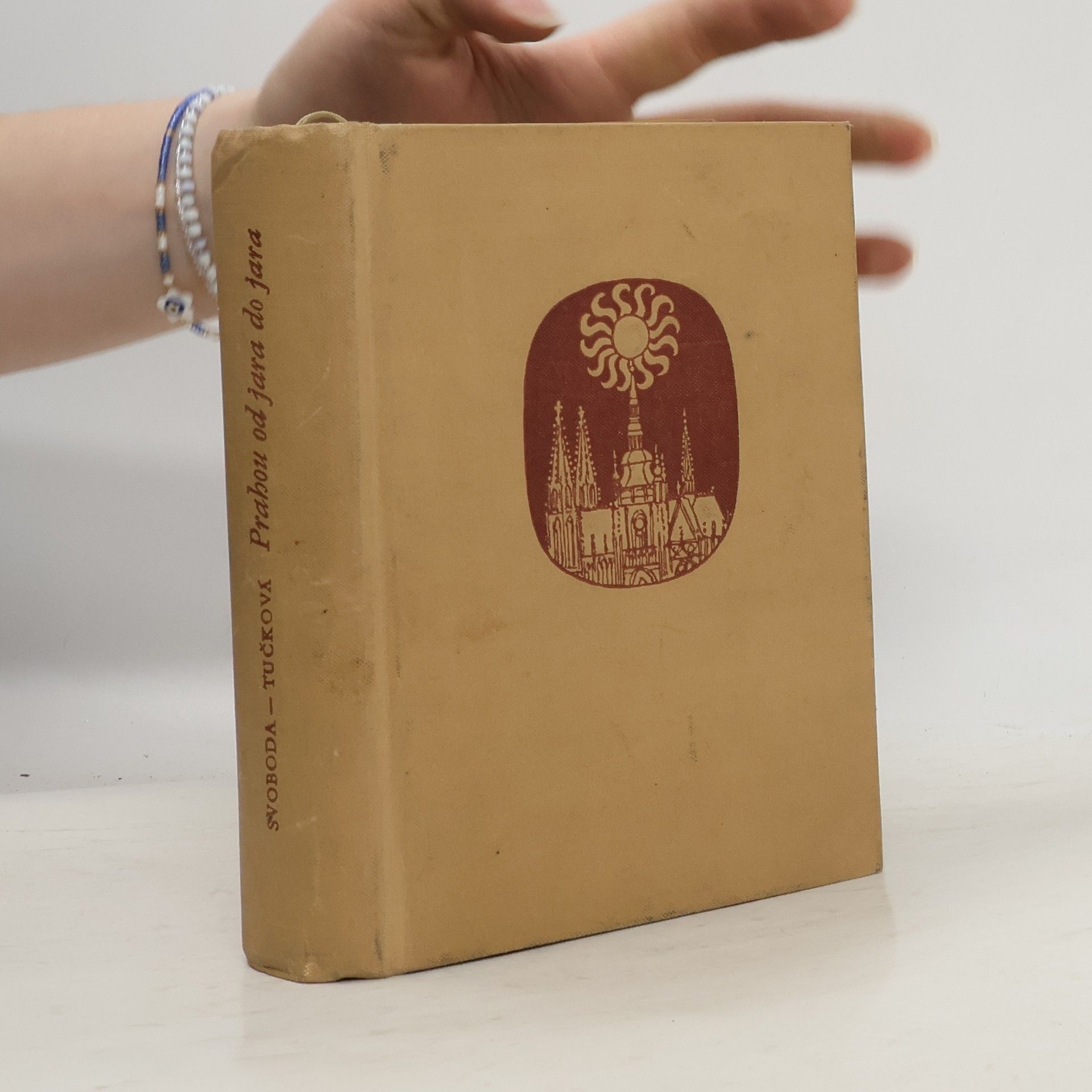 Alois Svoboda Prahou od jara do jara