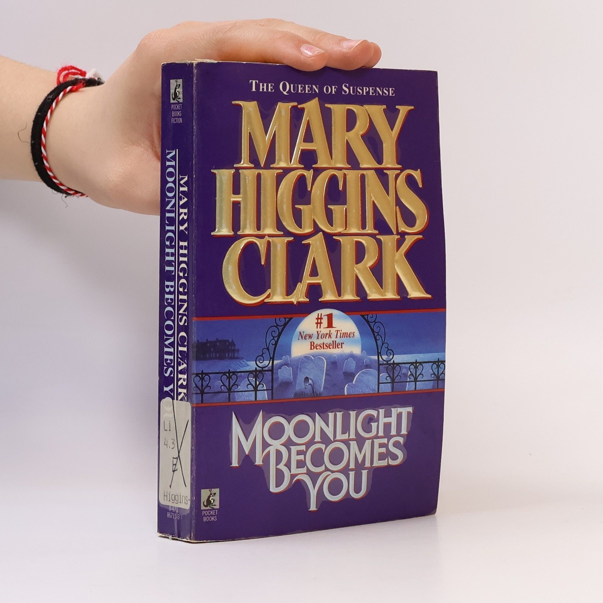 Mary Higgins Clark Moonlight becomes you