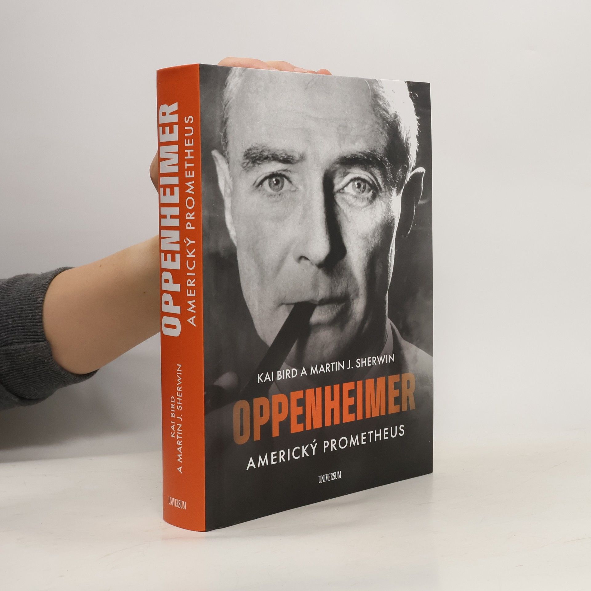 Kai Bird Oppenheimer. Americký Prométheus