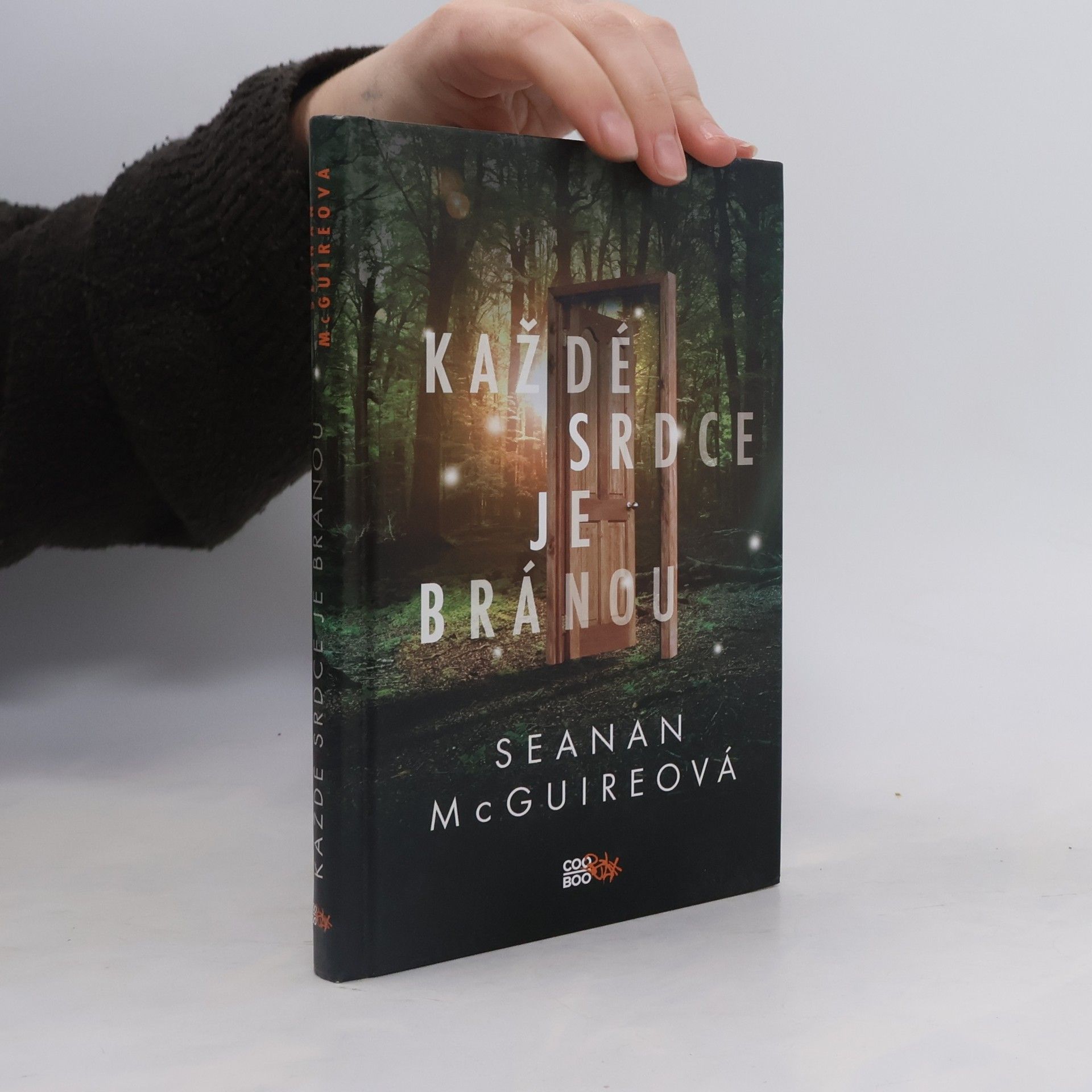 Seanan McGuire Každé srdce je bránou