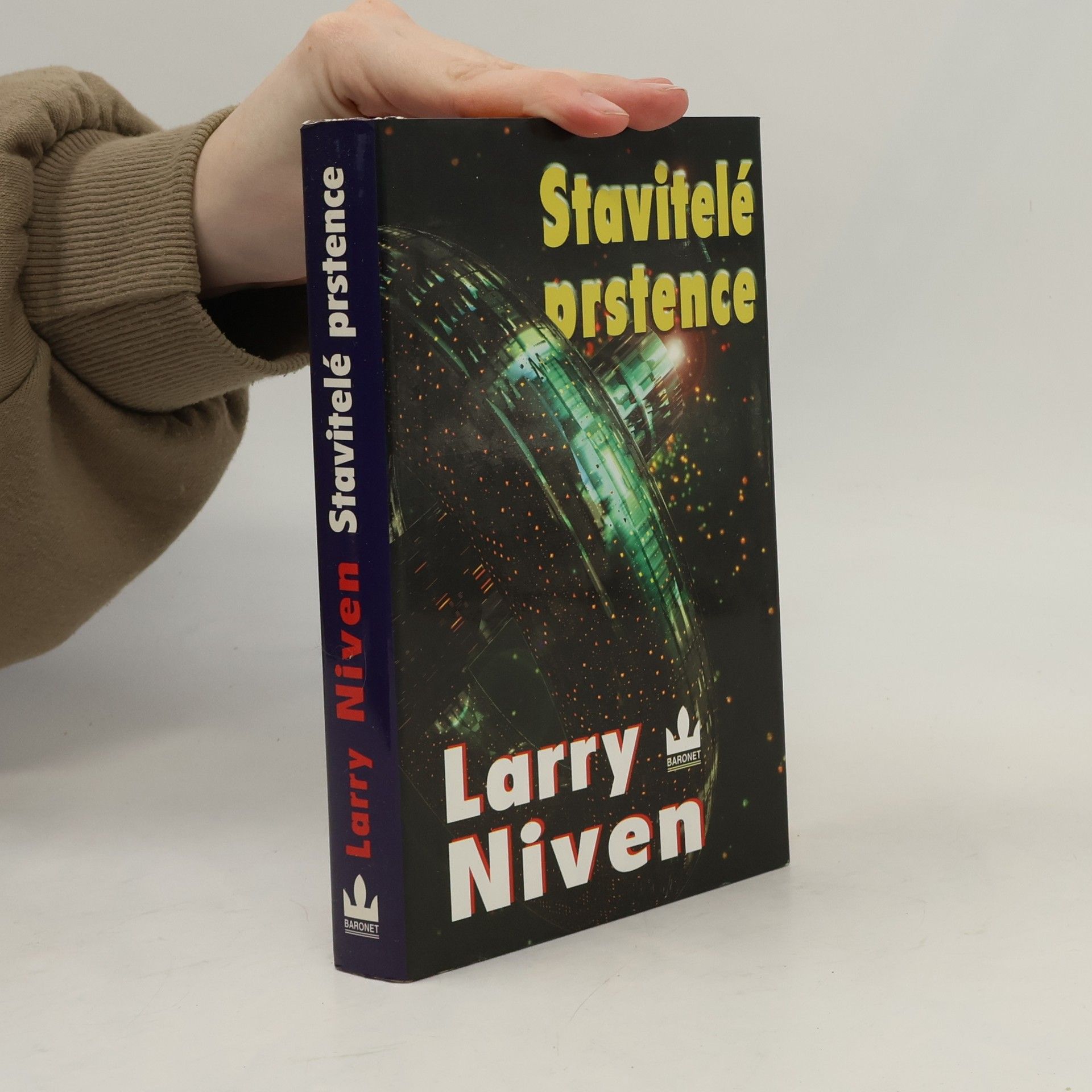 Larry Niven Stavitelé Prstence