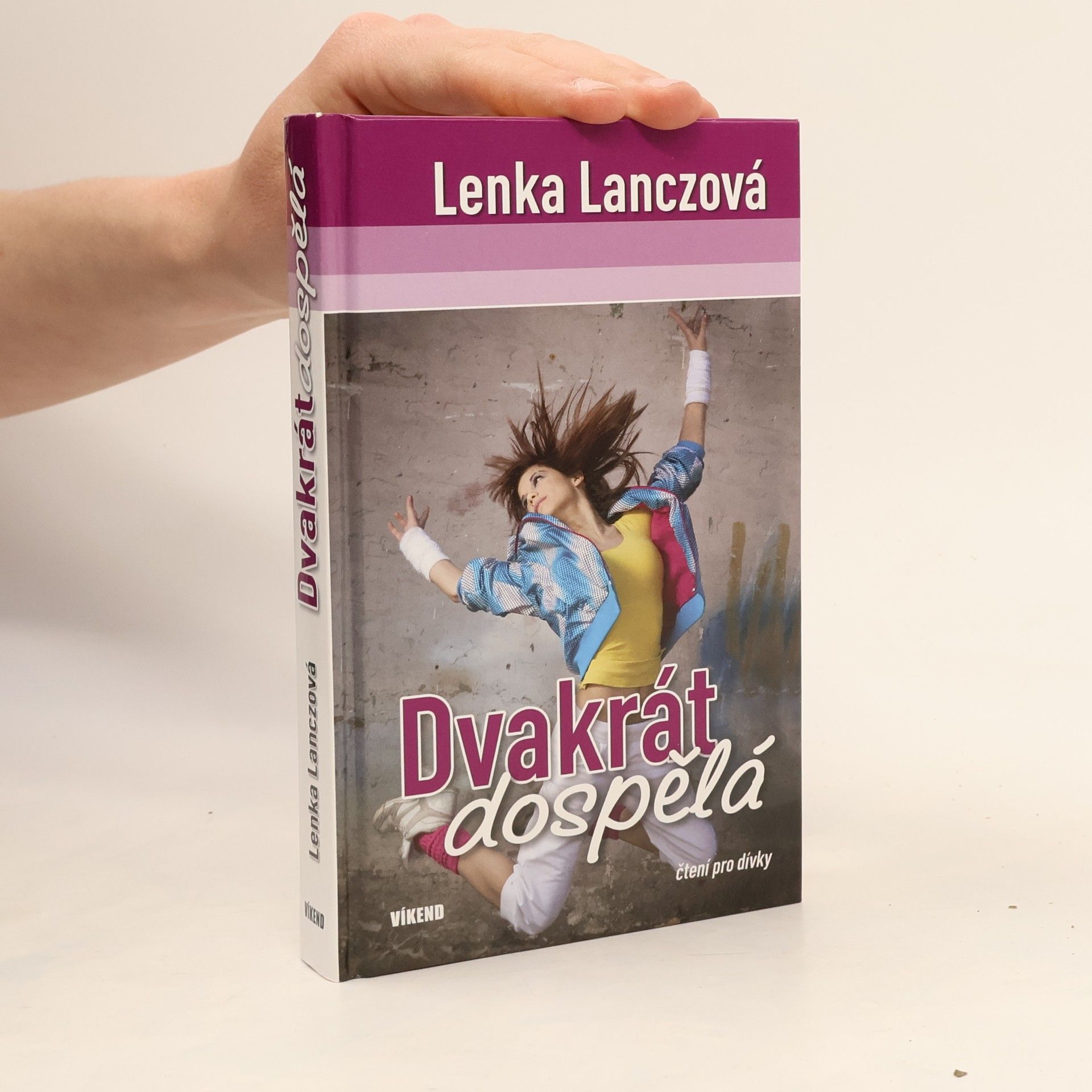 Lenka Lanczová Dvakrát dospělá