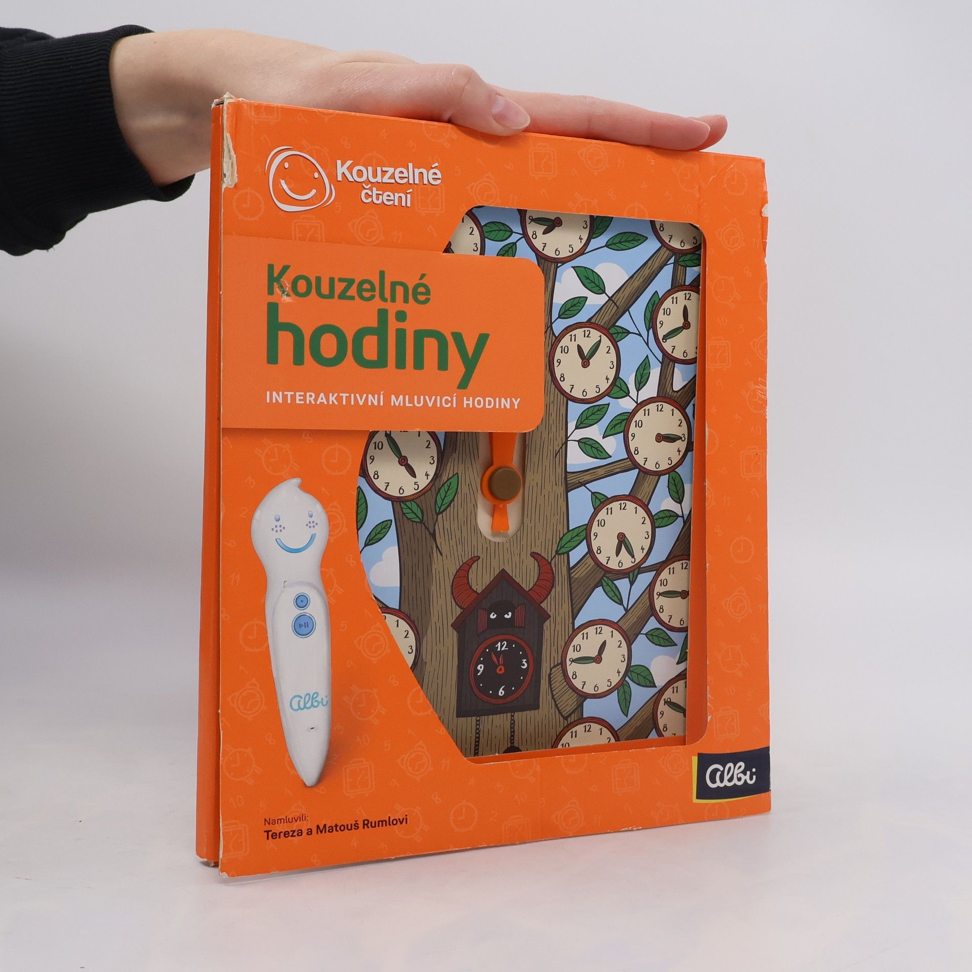 Lenka Dřízhalová Kouzelné hodiny. Interaktivní mluvicí hodiny