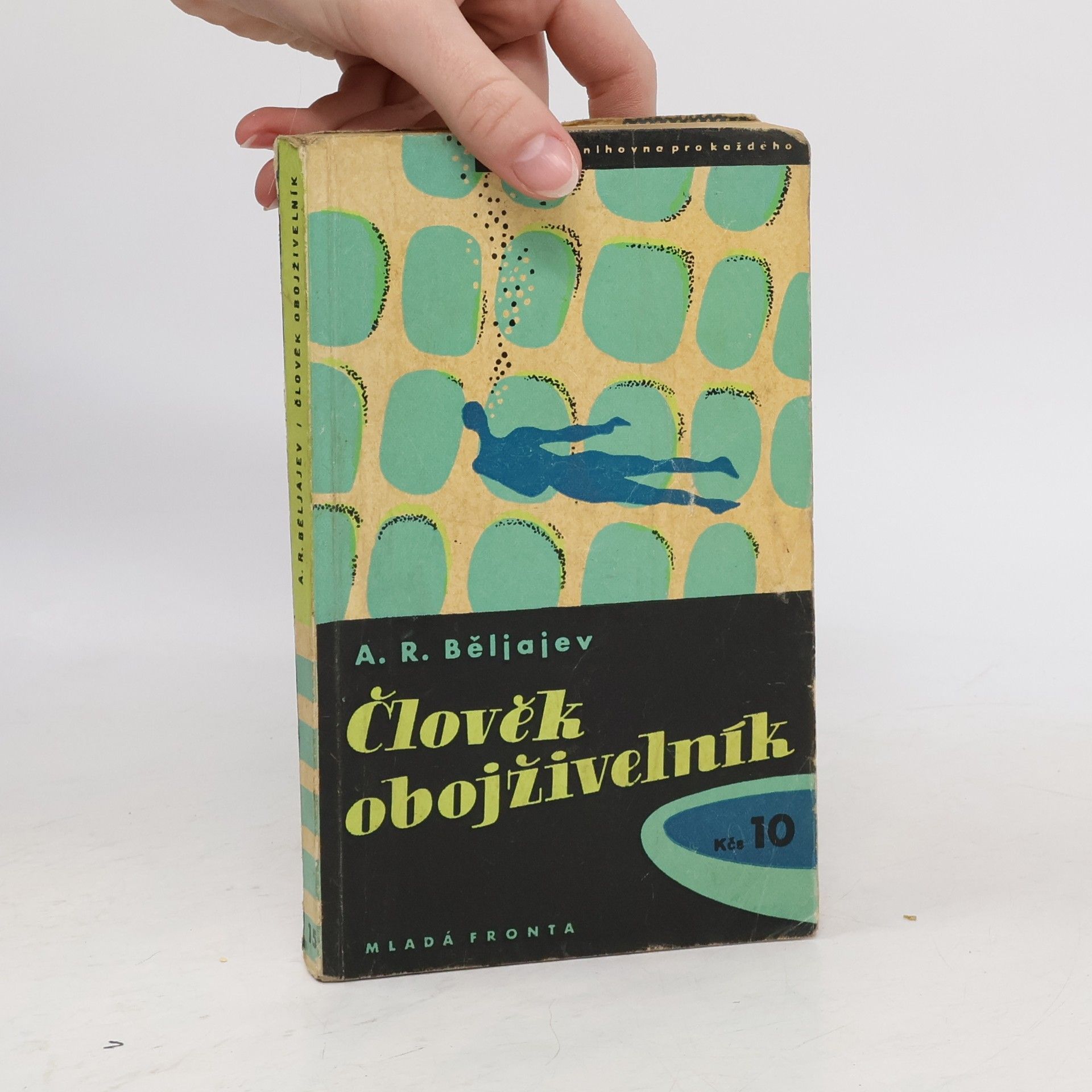 Aleksandr Romanovič Beljajev Člověk obojživelník. Hlava profesora Dowella