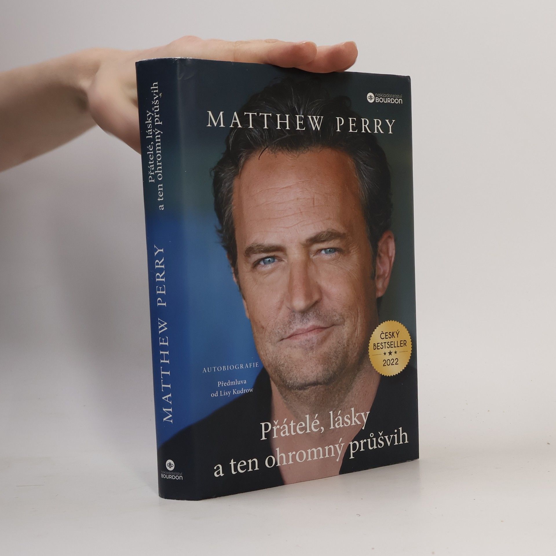 Matthew Perry Přátelé, lásky a ten ohromný průšvih