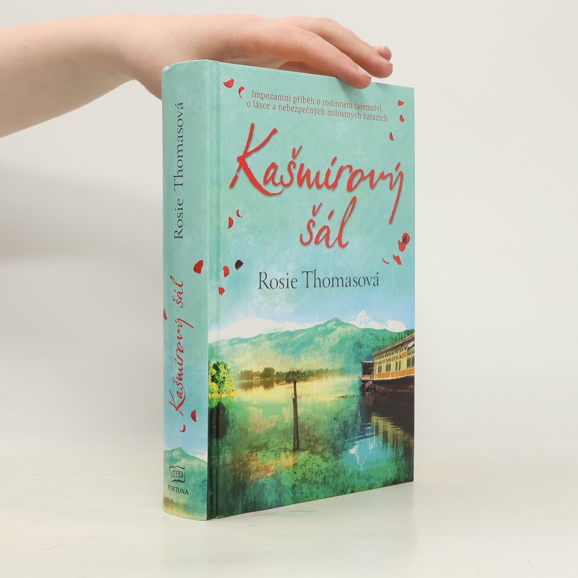 Rosie Thomas Kašmírový šál