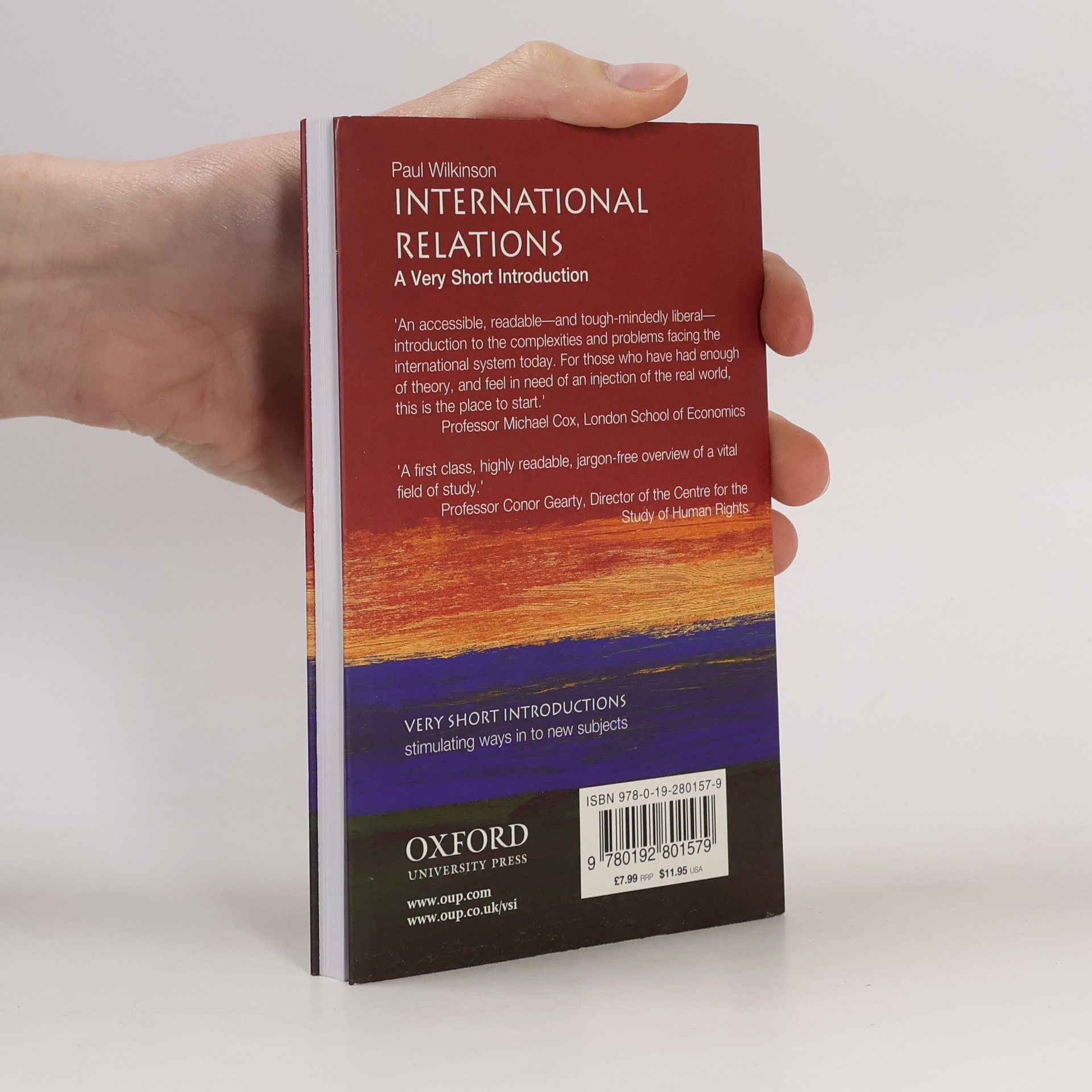 Paul Wilkinson International relations : a very short introduction