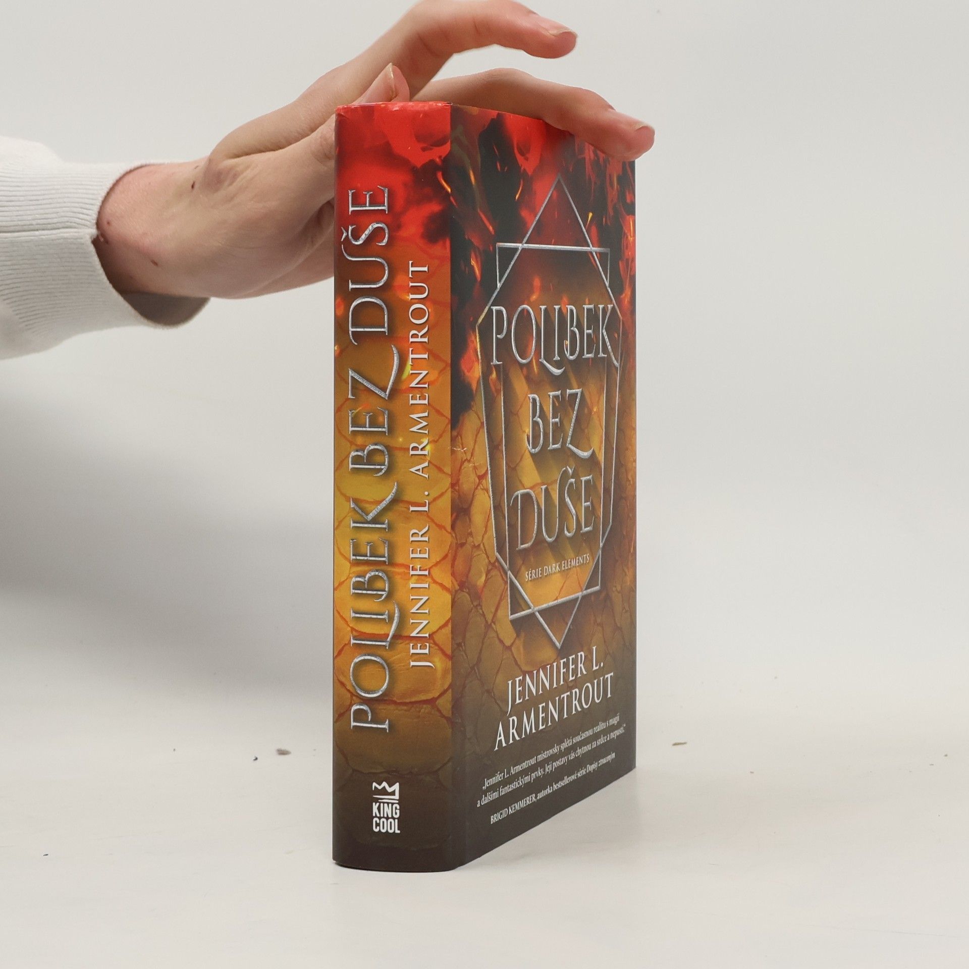 Jennifer Armentrout Polibek bez duše