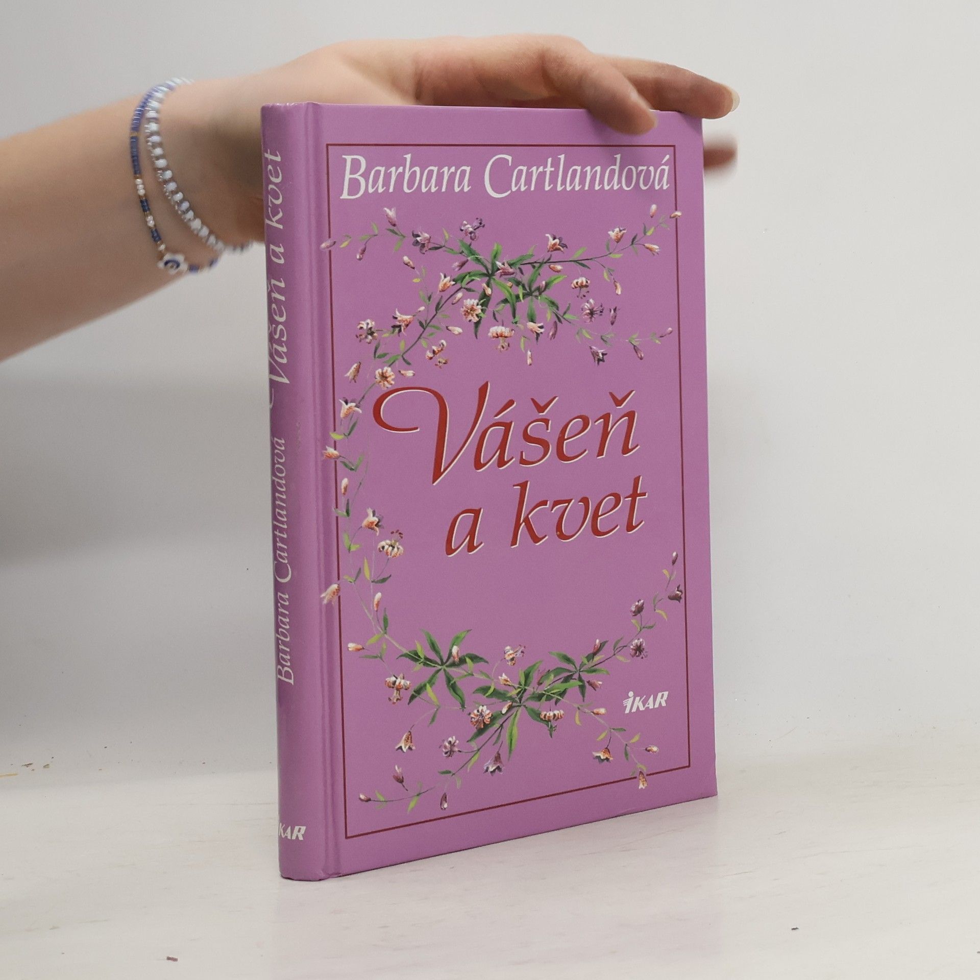 Barbara Cartland Vášeň a kvet