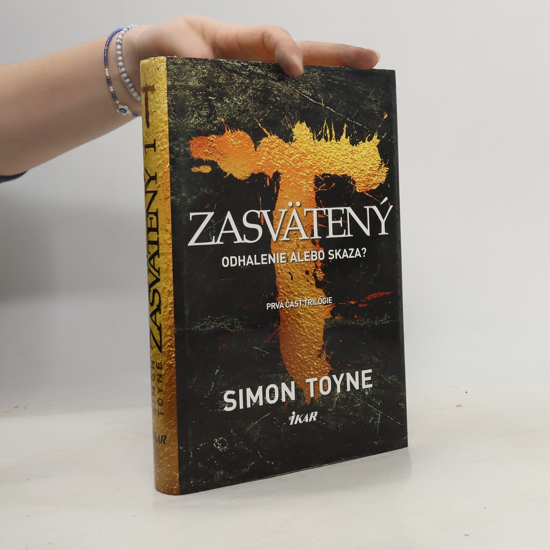 Simon Toyne Zasvätený