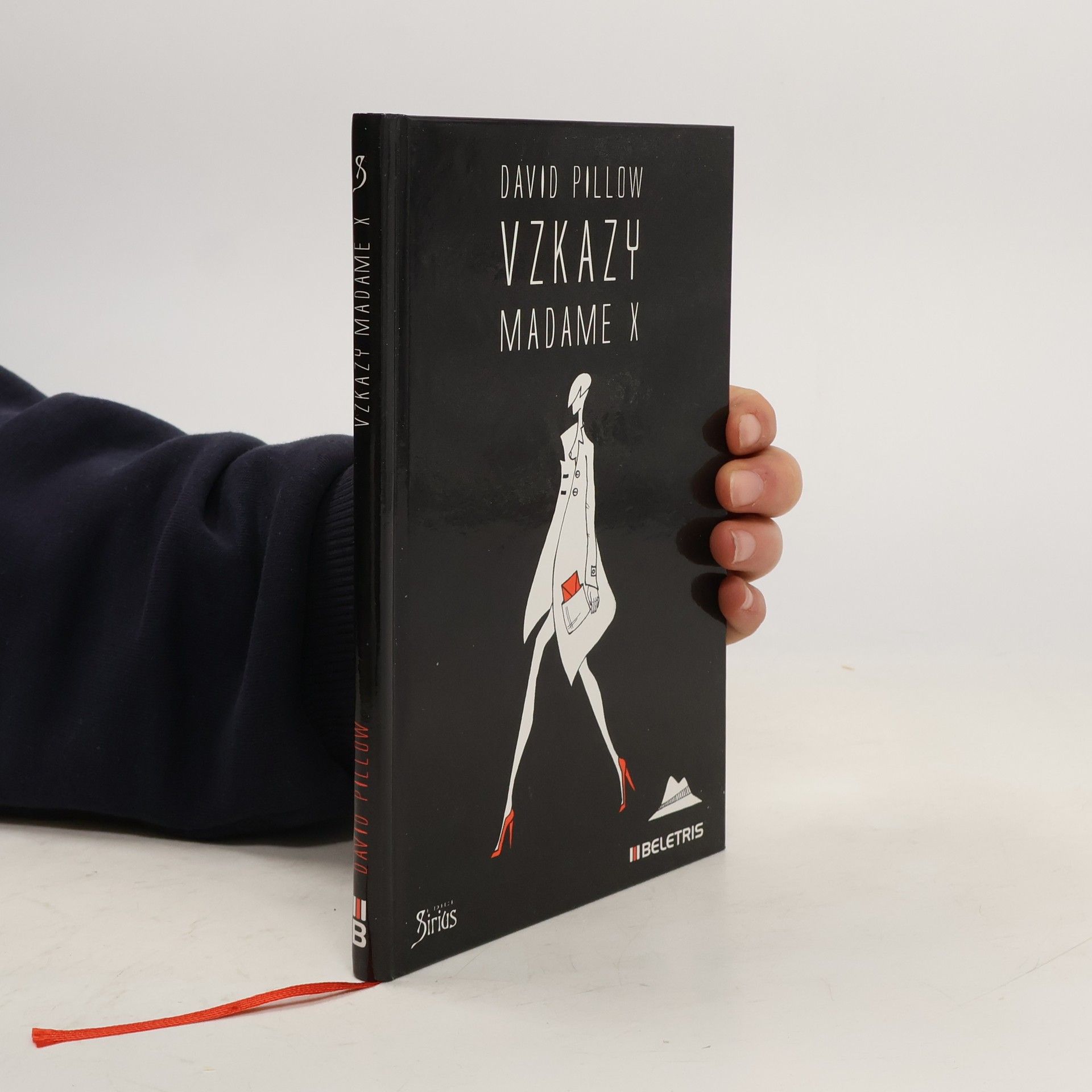 David Pillow Vzkazy madame X
