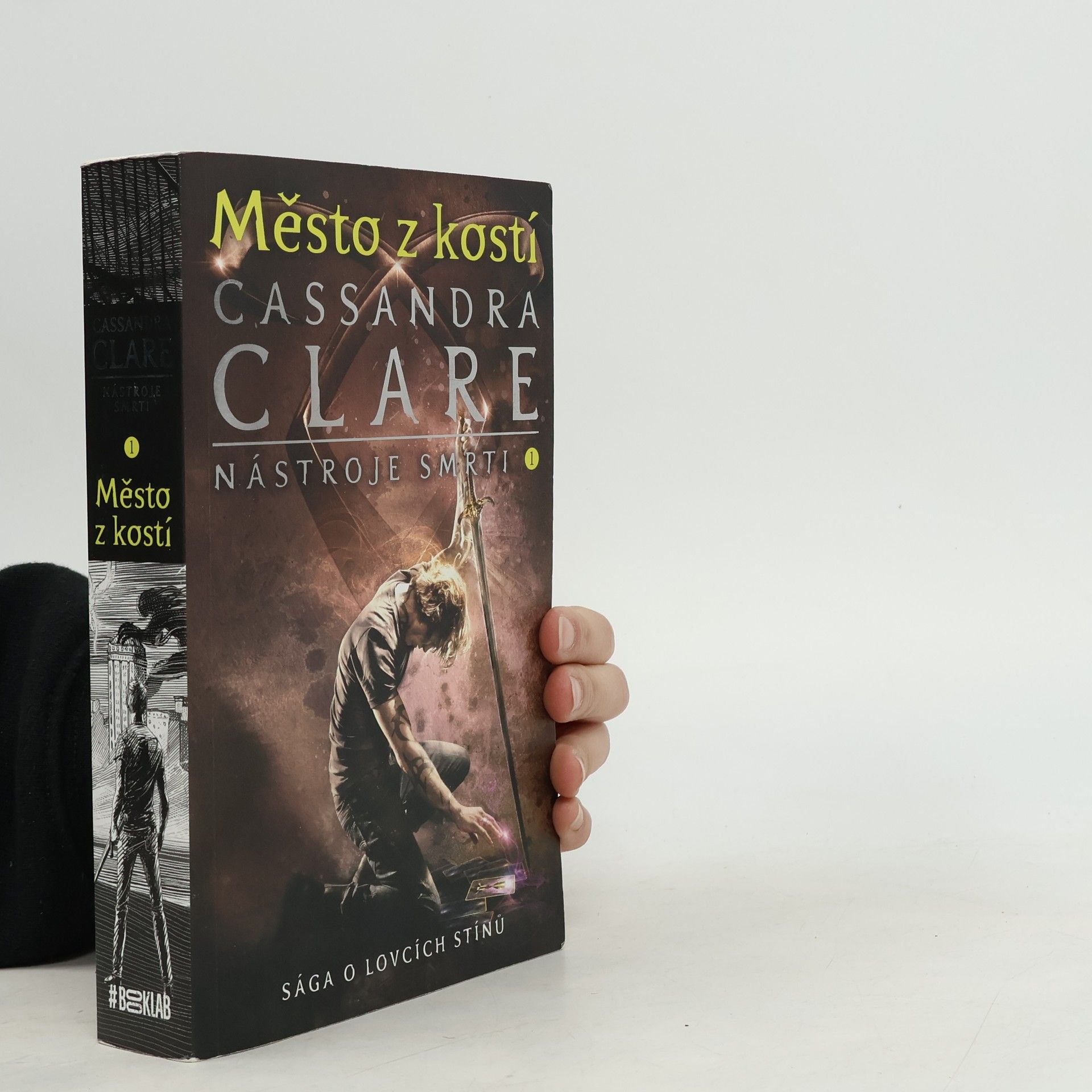Cassandra Clare Nástroje smrti 1: Město z kostí
