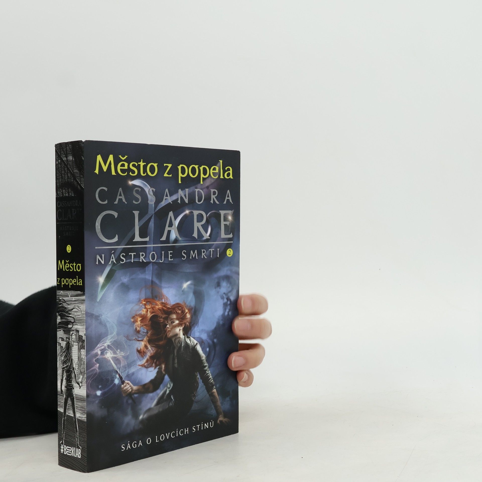 Cassandra Clare Nástroje smrti 2: Město z popela