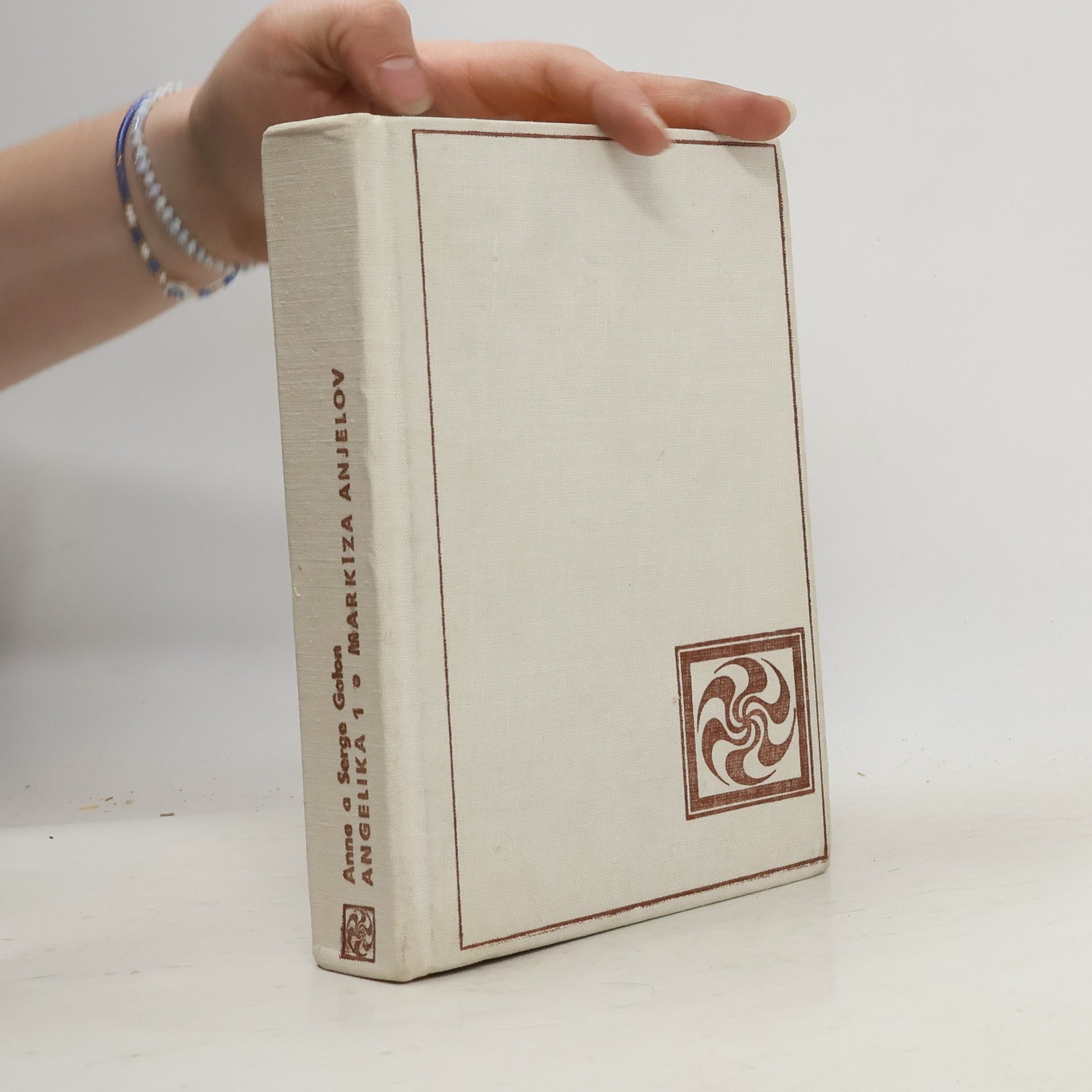 Anne Golon Angelika. Markíza anjelov
