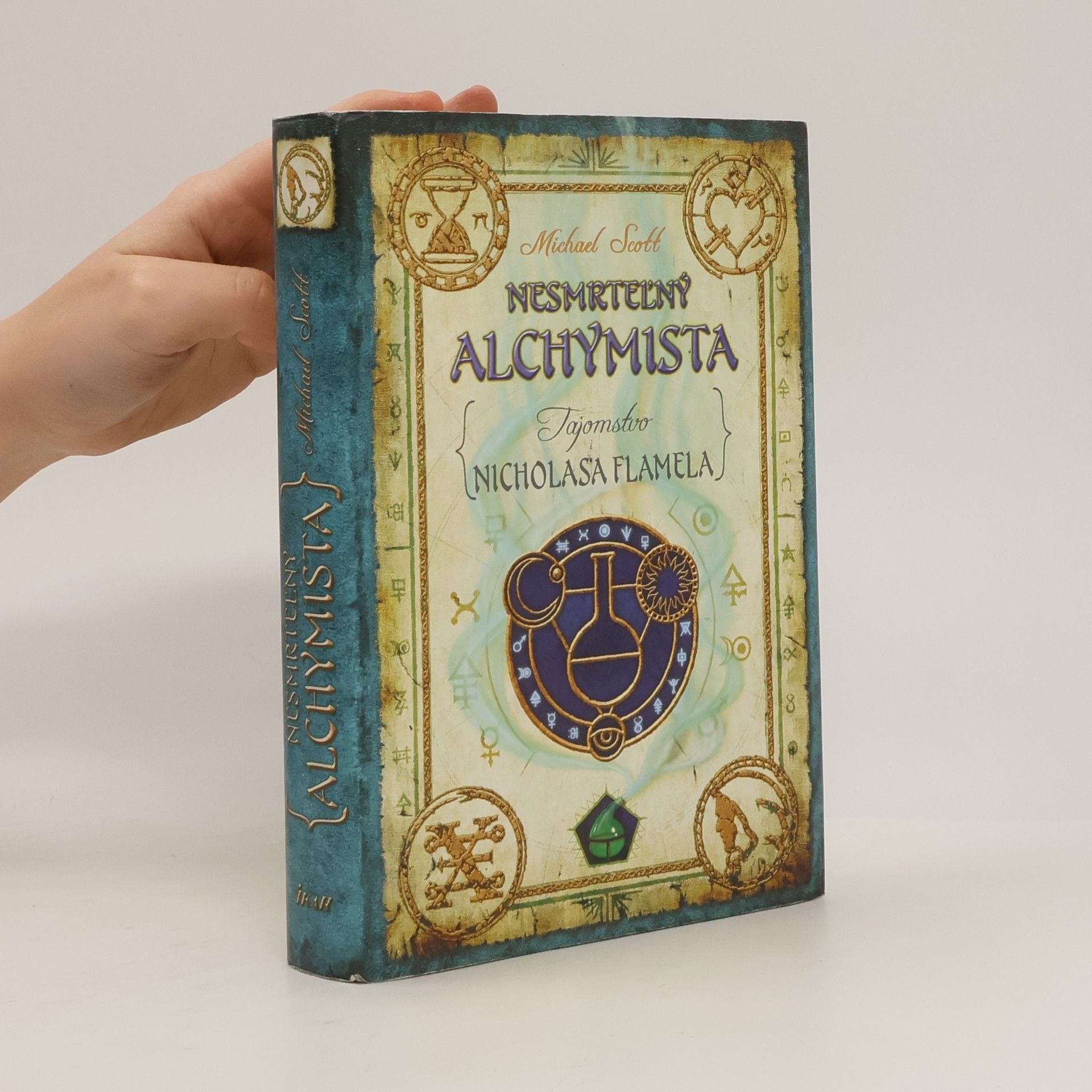 Michael Scott Nesmrteľný alchymista - tajomstvo Nicholasa Flamela