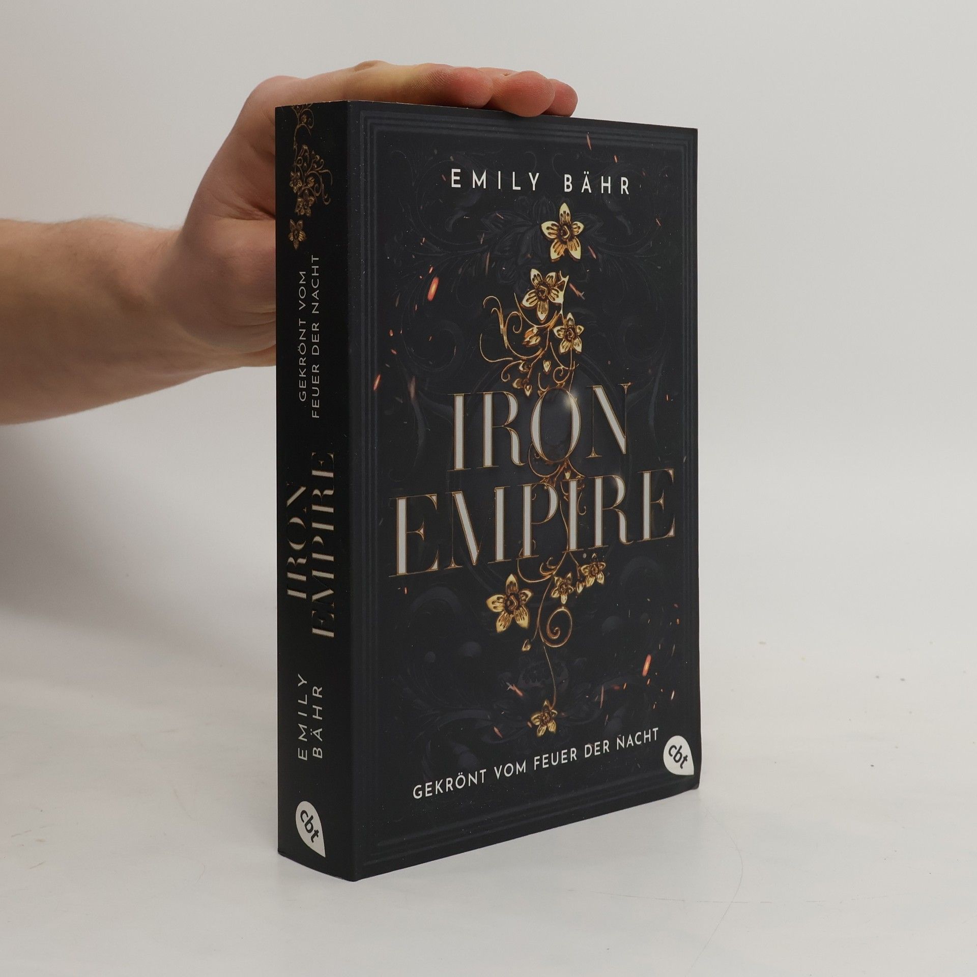 Emily Bähr Iron Empire - Gekrönt vom Feuer der Nacht