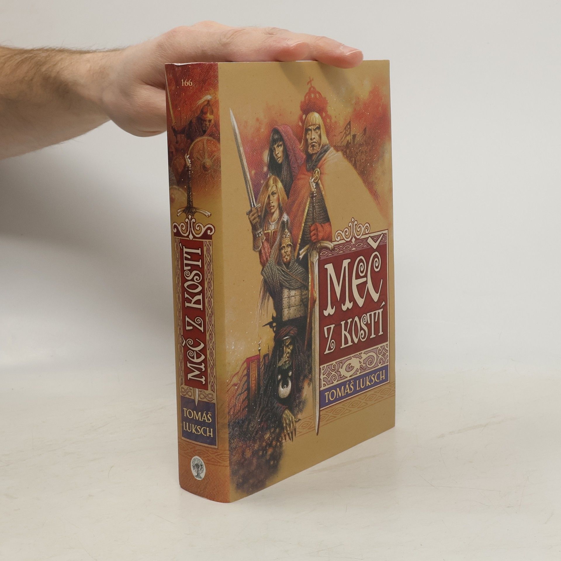 Tomáš Luksch Meč z kostí