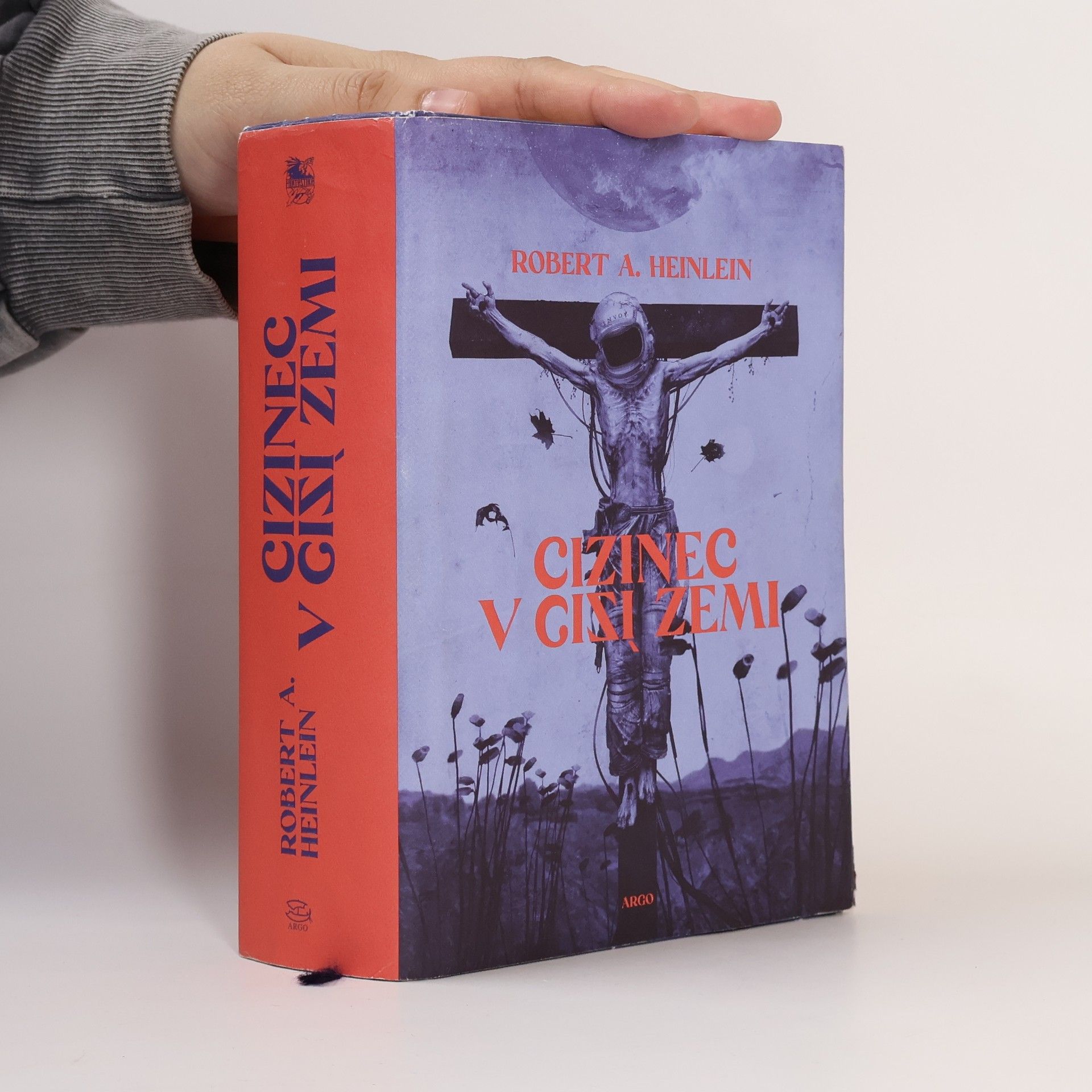 Robert A. Heinlein Cizinec v cizí zemi
