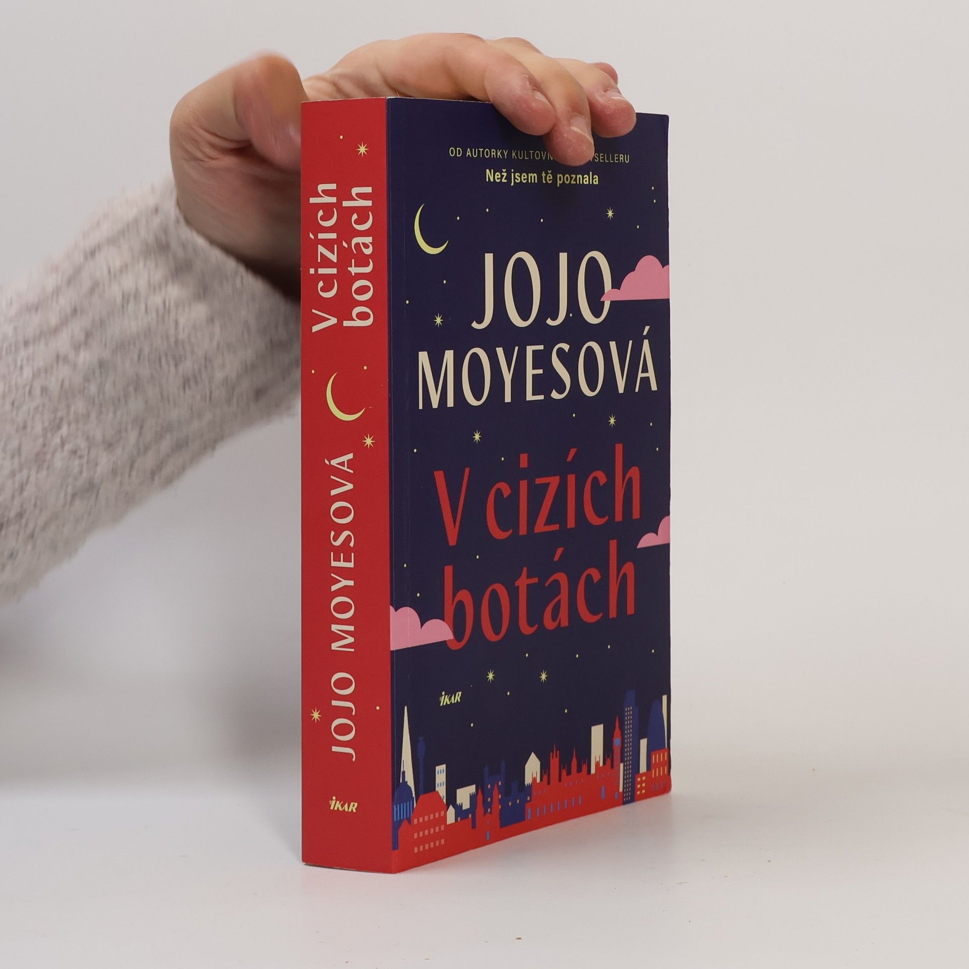 Jojo Moyesová V cizích botách